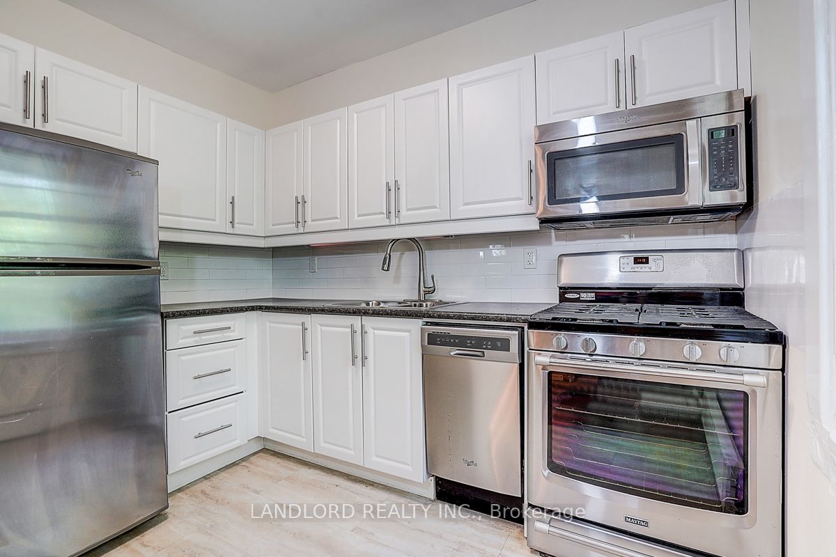 Unit 3 - 92 Neville Park Boulevard, Toronto 4