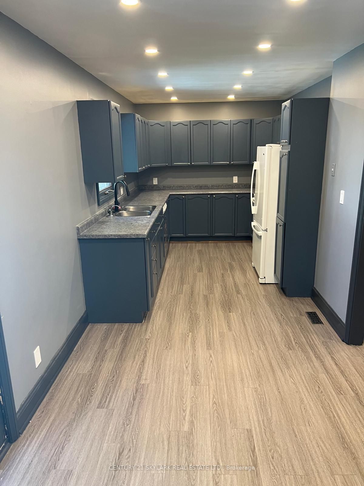 2 Robert Adams Drive, Clarington 3