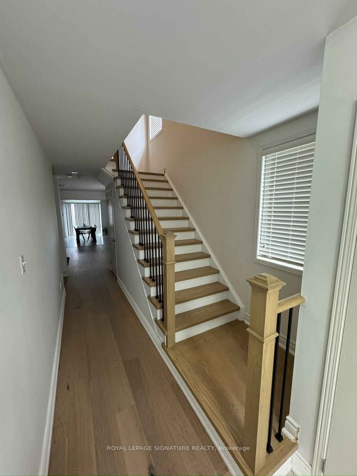 199 Lady Angela Avenue, Oshawa 4