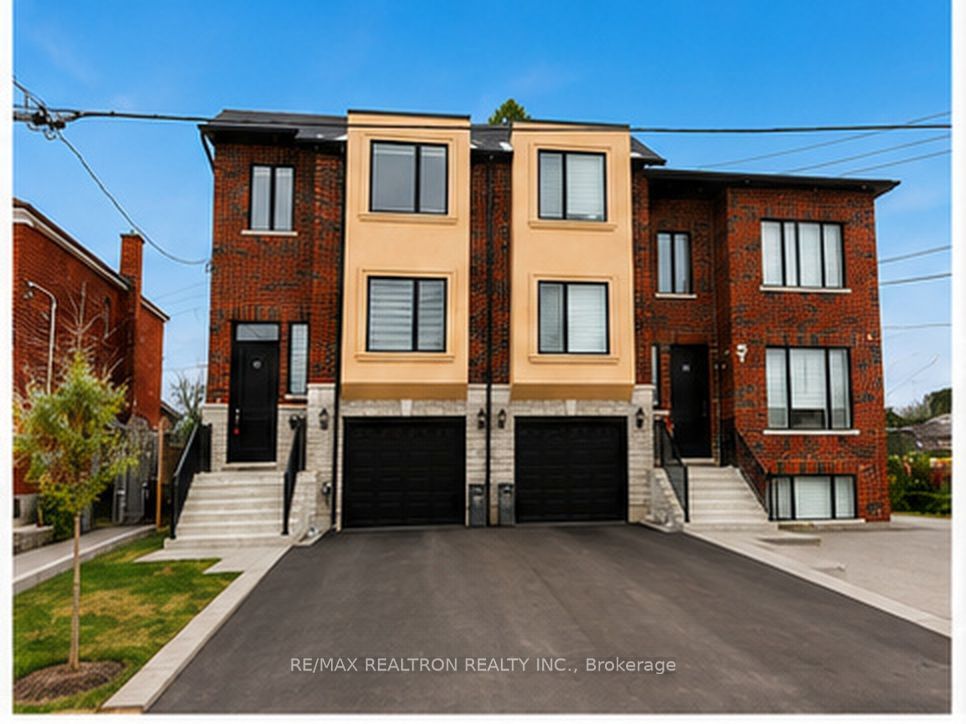 Unit Main Fl & 2nd Fl - 11 North Bonnington Avenue, Scarborough 2