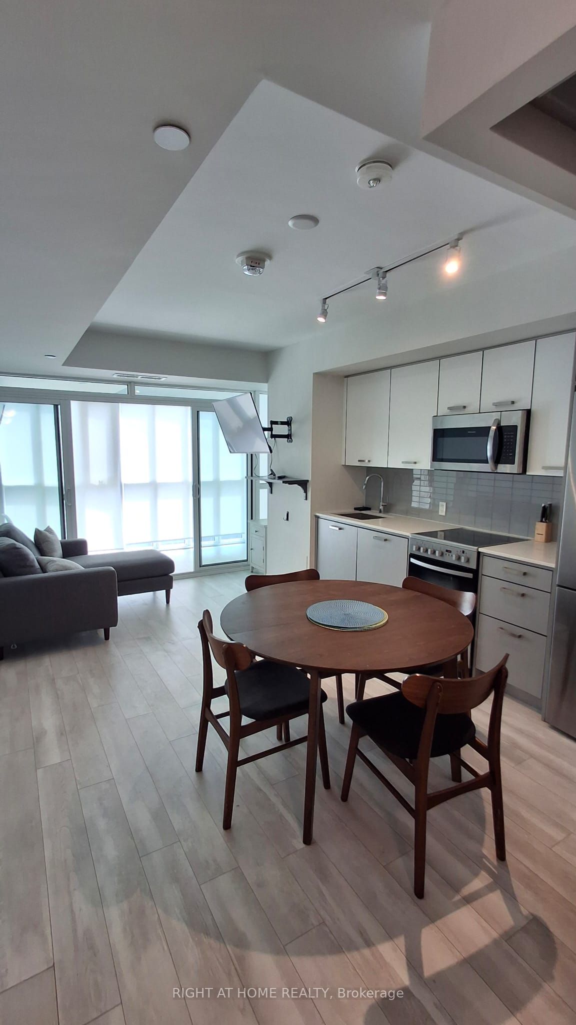 Unit 211 - 1630 Queen Street E, Toronto 2