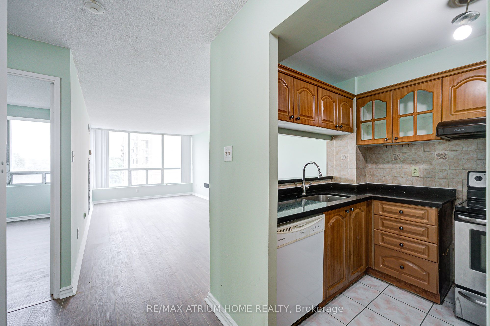 Unit 1515 - 3050 Ellesmere Road, Scarborough 4
