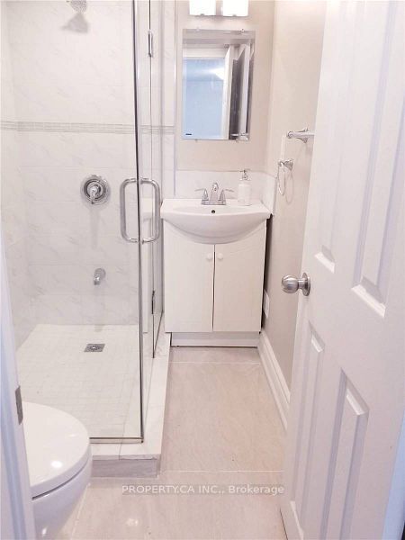 Unit Bsmt - 31 Colonial Avenue, Scarborough 3
