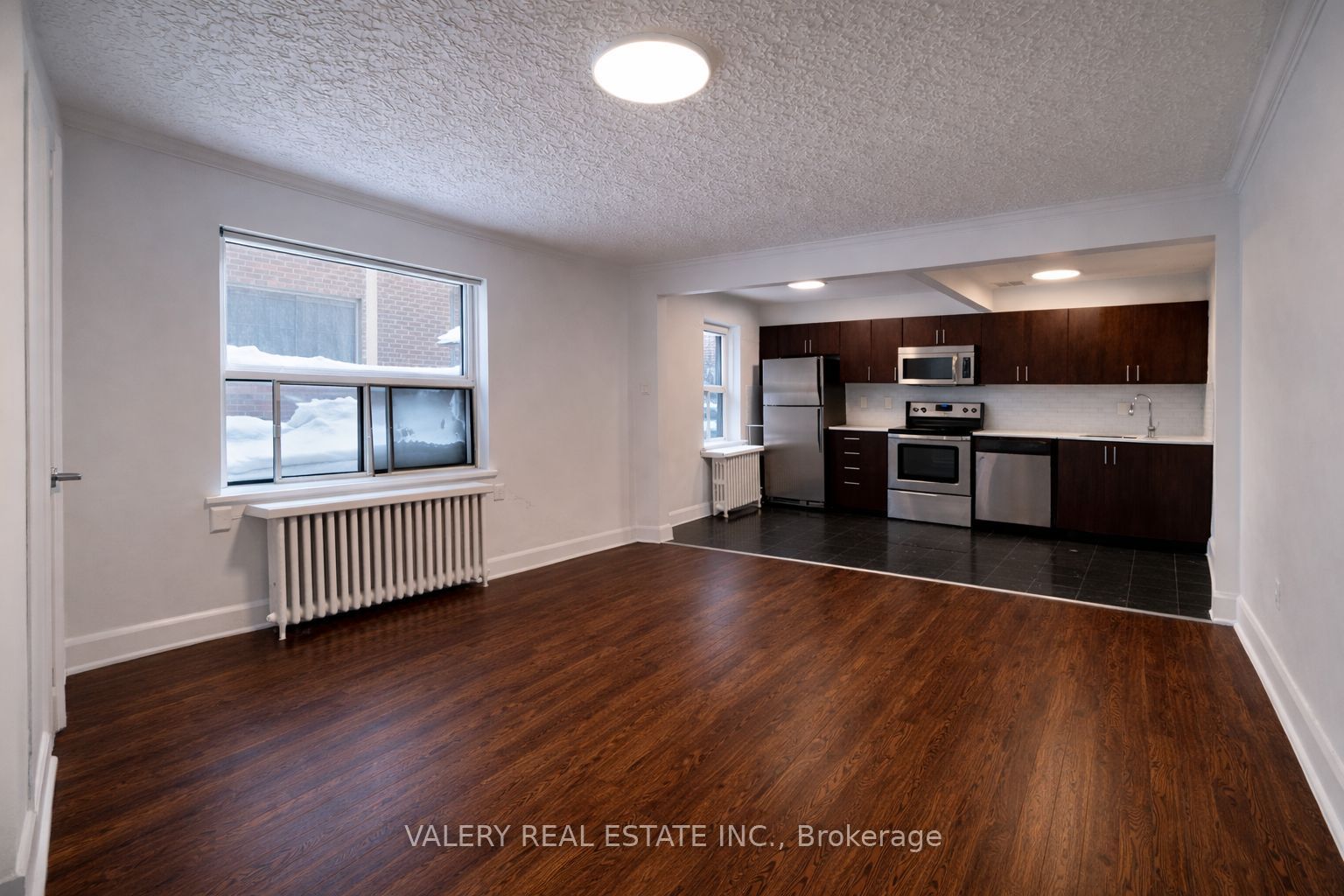 Unit 27 - 2404 Queen Street E, Scarborough 2