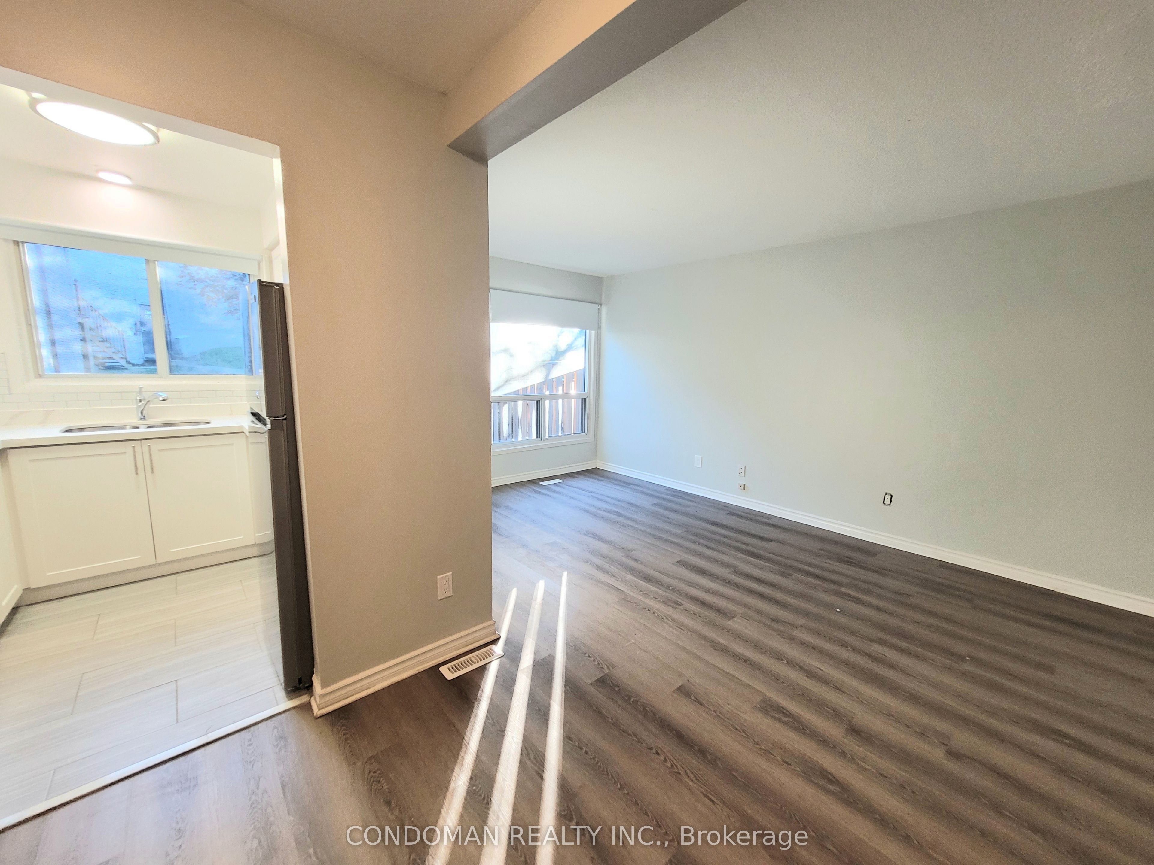 Unit 24 - 477 Dean Avenue, Oshawa 2