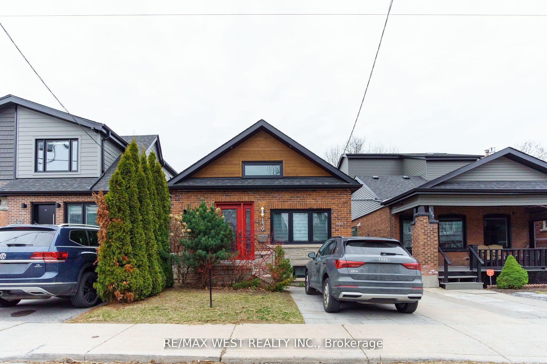139 Springdale Blvd, Toronto, Ontario M4J1W8 Sold History HouseSigma
