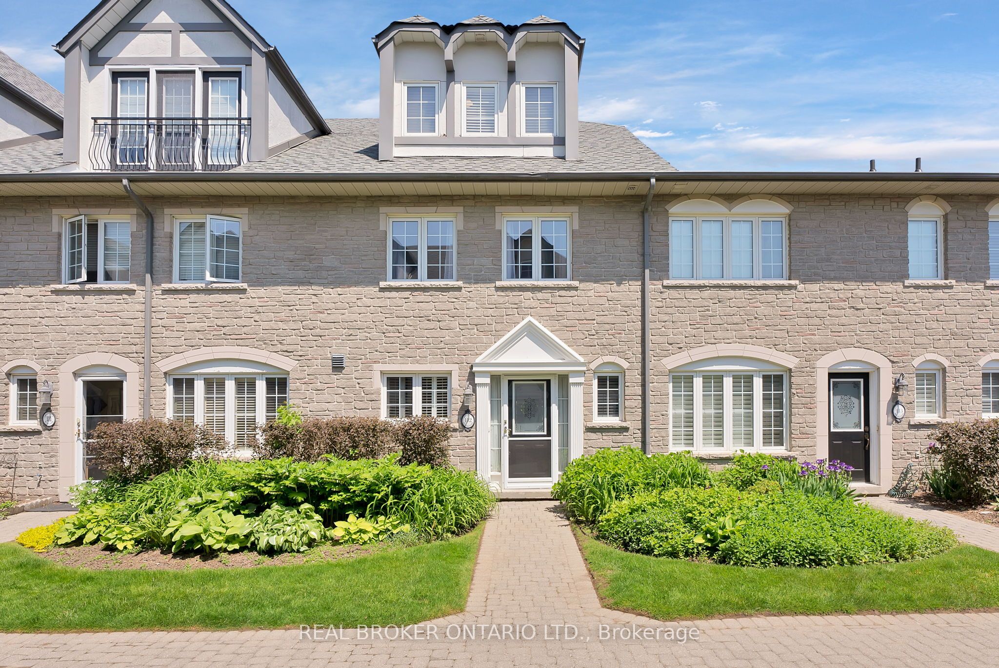 112 1995 Royal Rd, Pickering, Ontario L1V6V9 Sold History HouseSigma