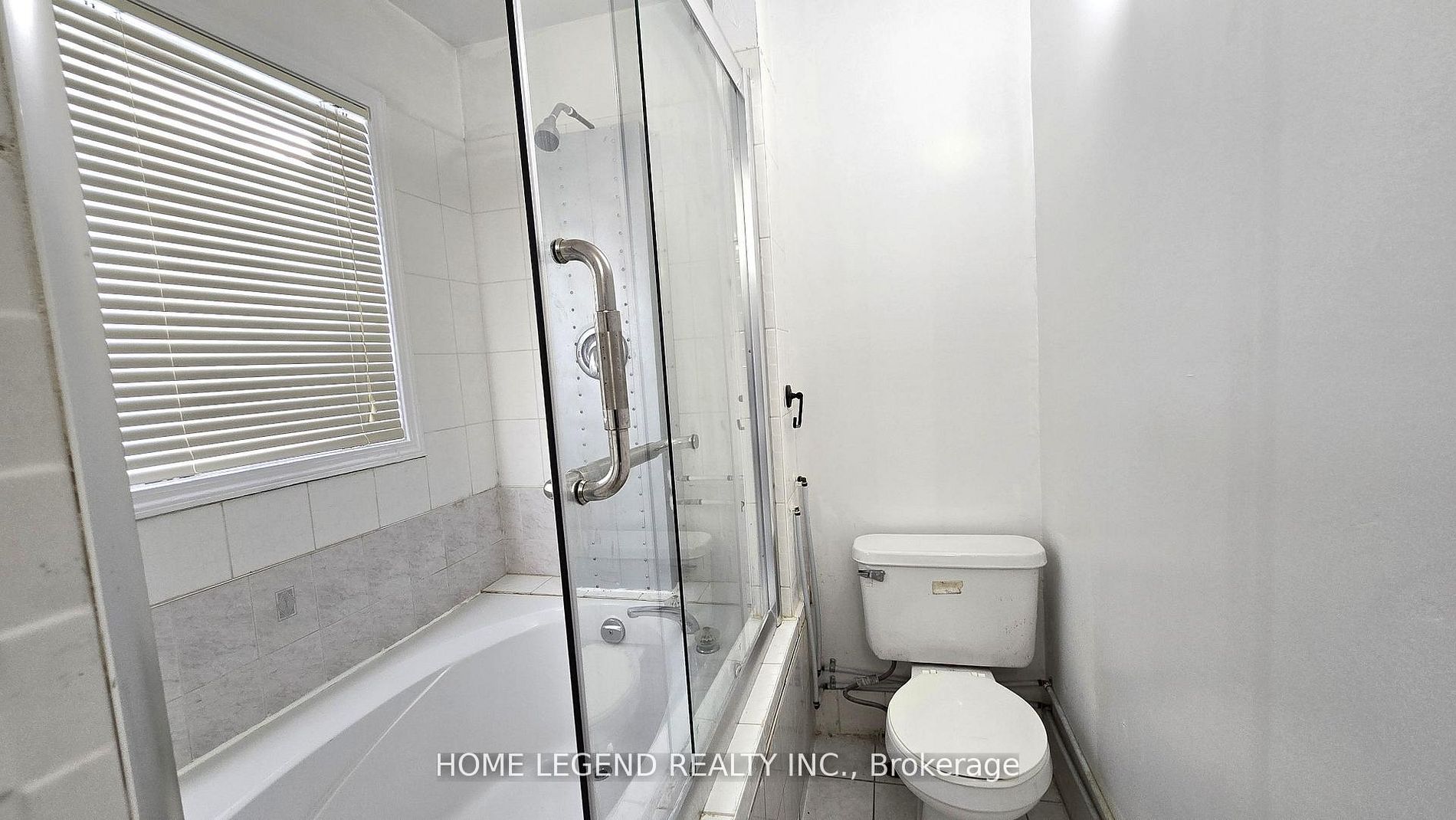Unit 202 - 3 Merry Brook Lane, Markham 5