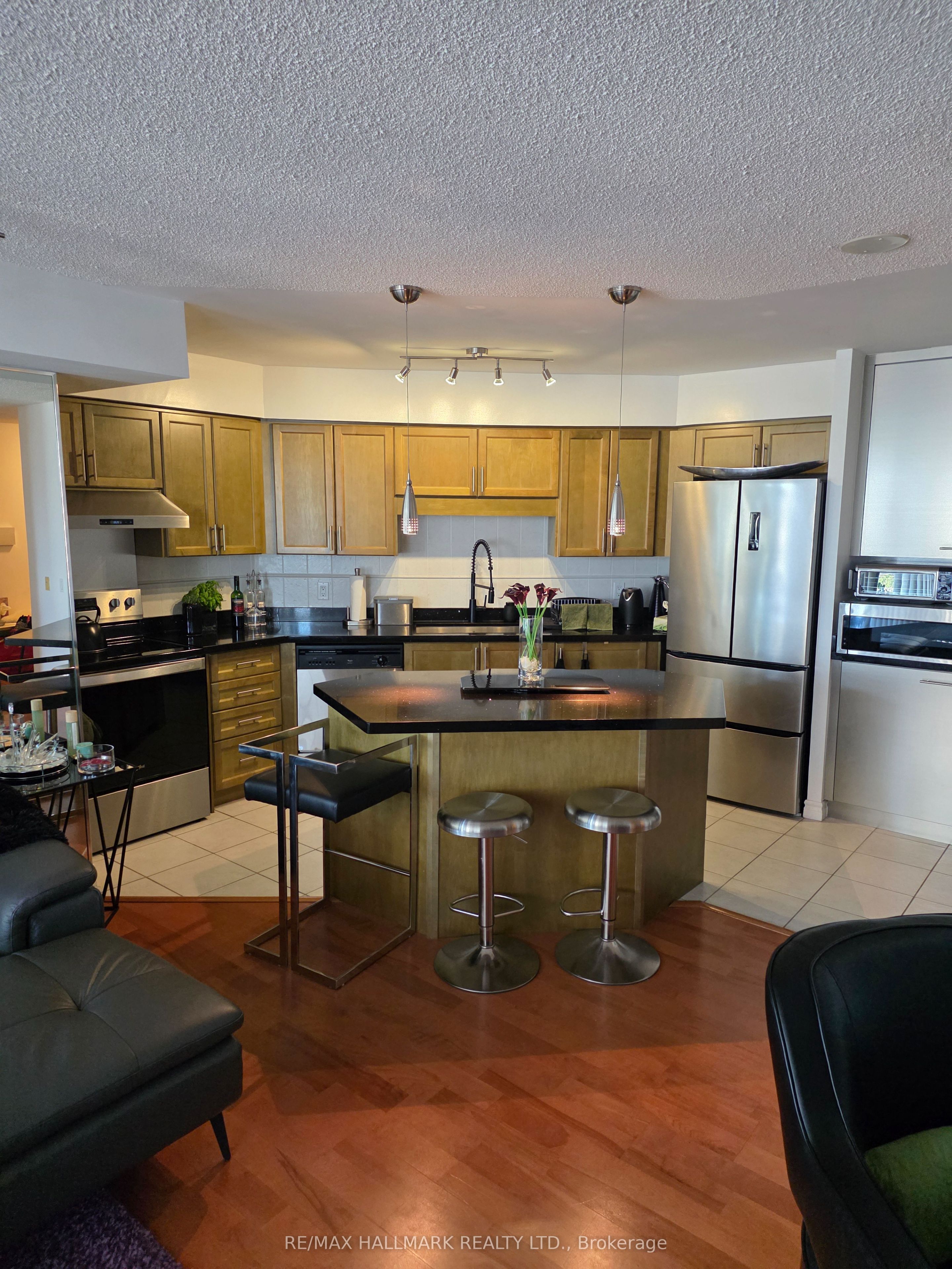 Unit 611 - 9017 Leslie Street, Richmond Hill 3