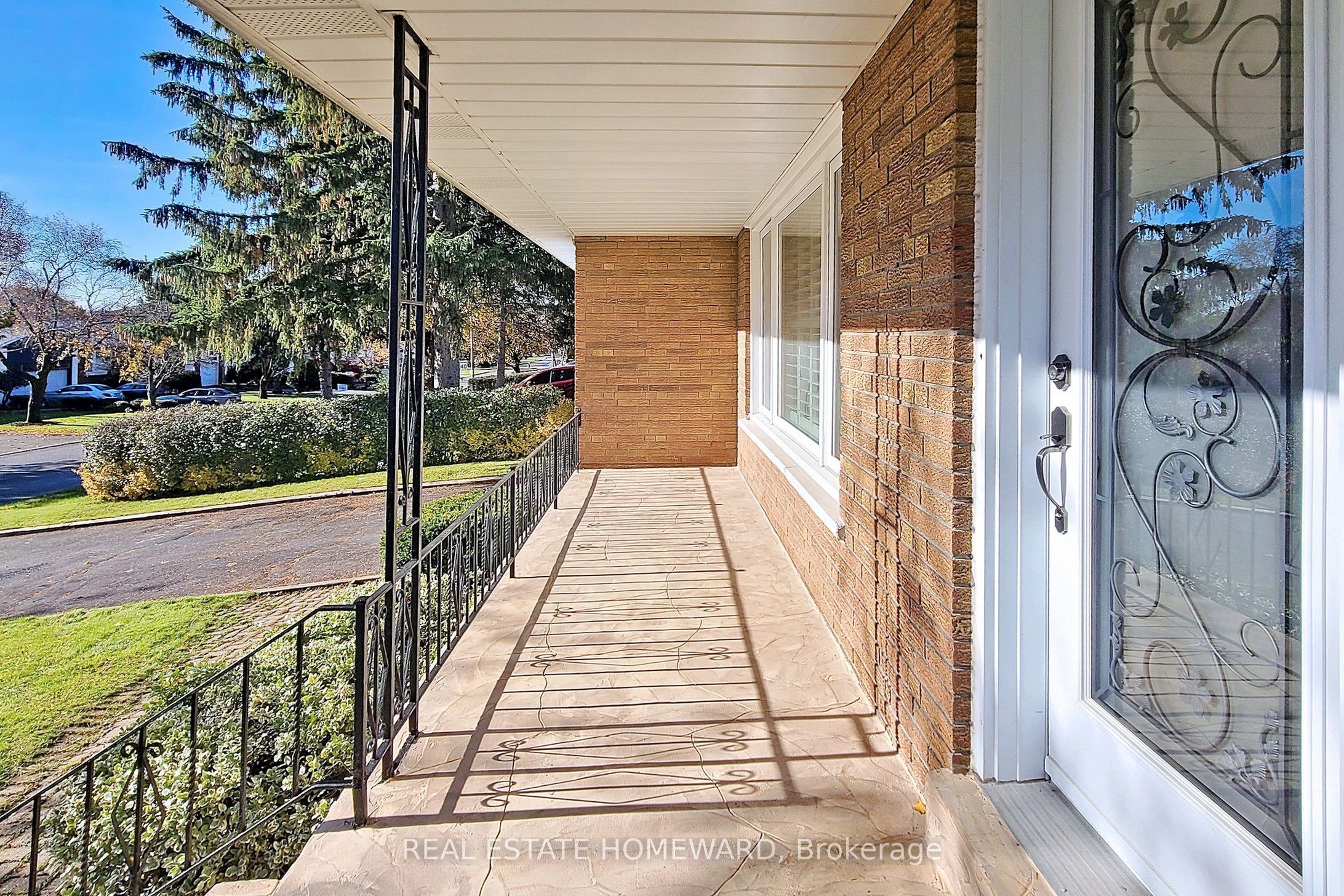 Unit Main2nd - 54 Ladyslipper Court, Markham 2