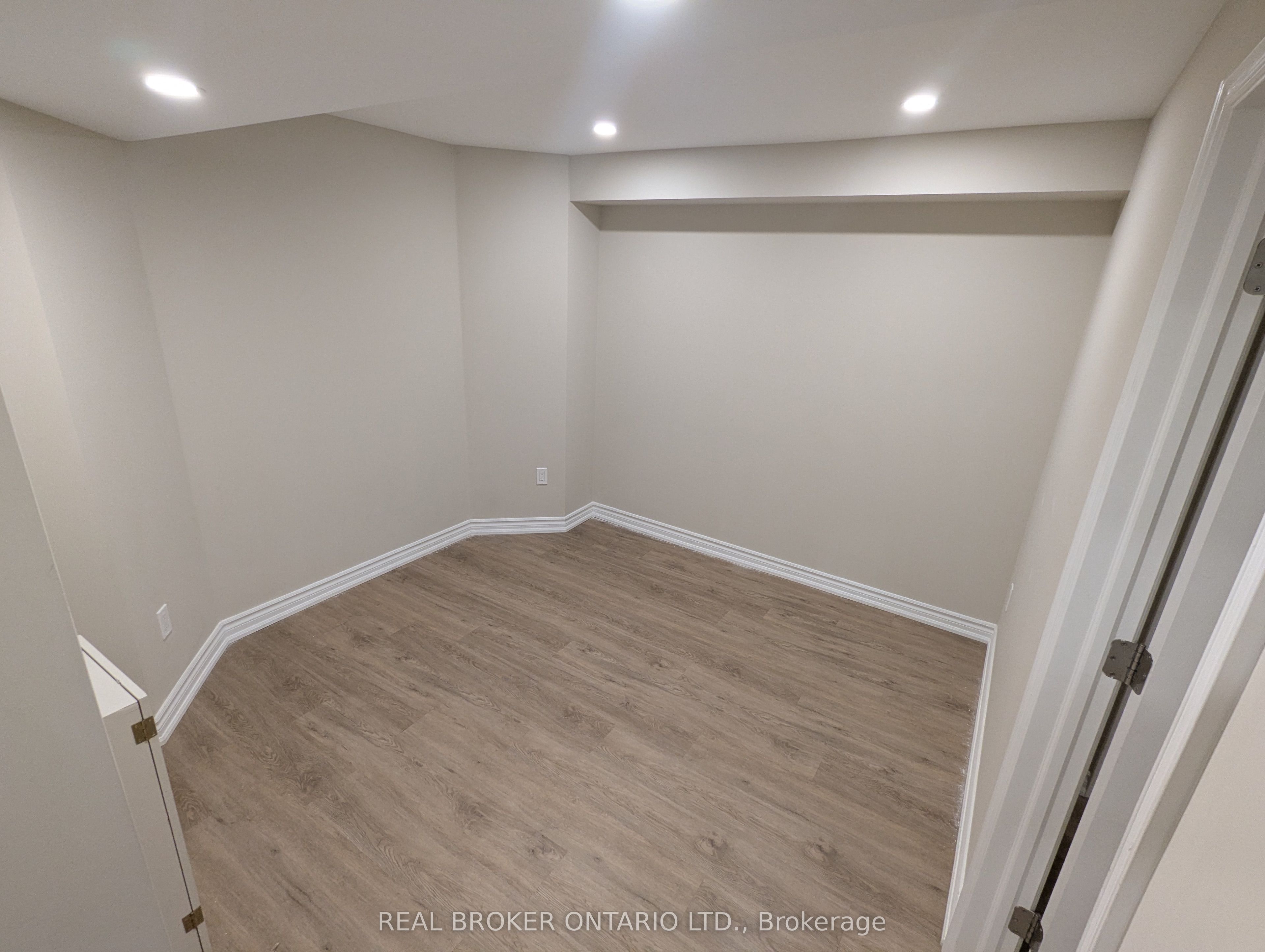 Unit BSMT - 37 Hubner Drive, Richmond Hill 5