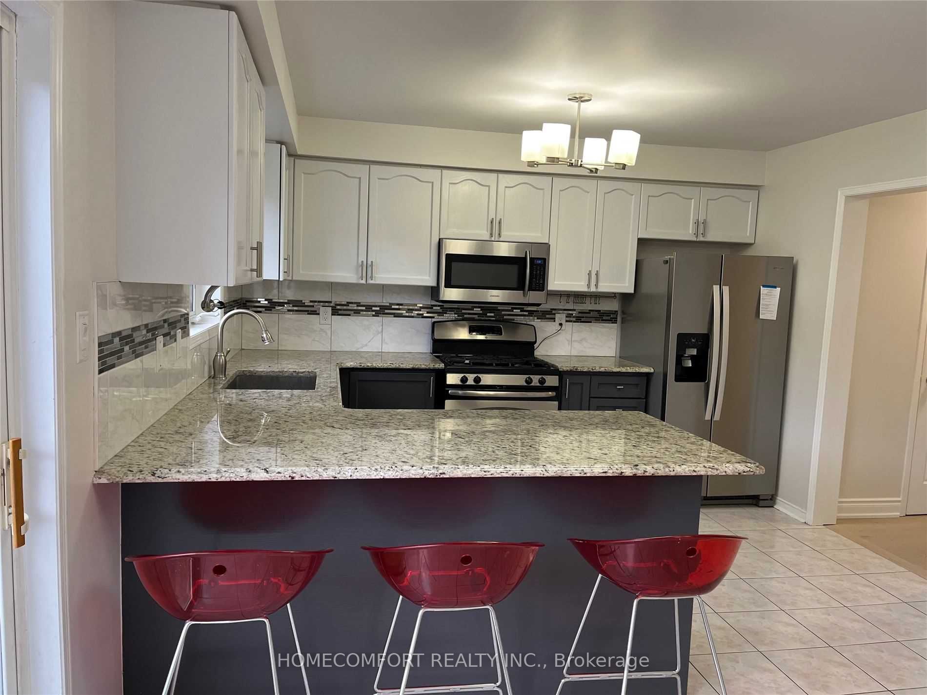 95 Ferncliffe Crescent, Markham 4