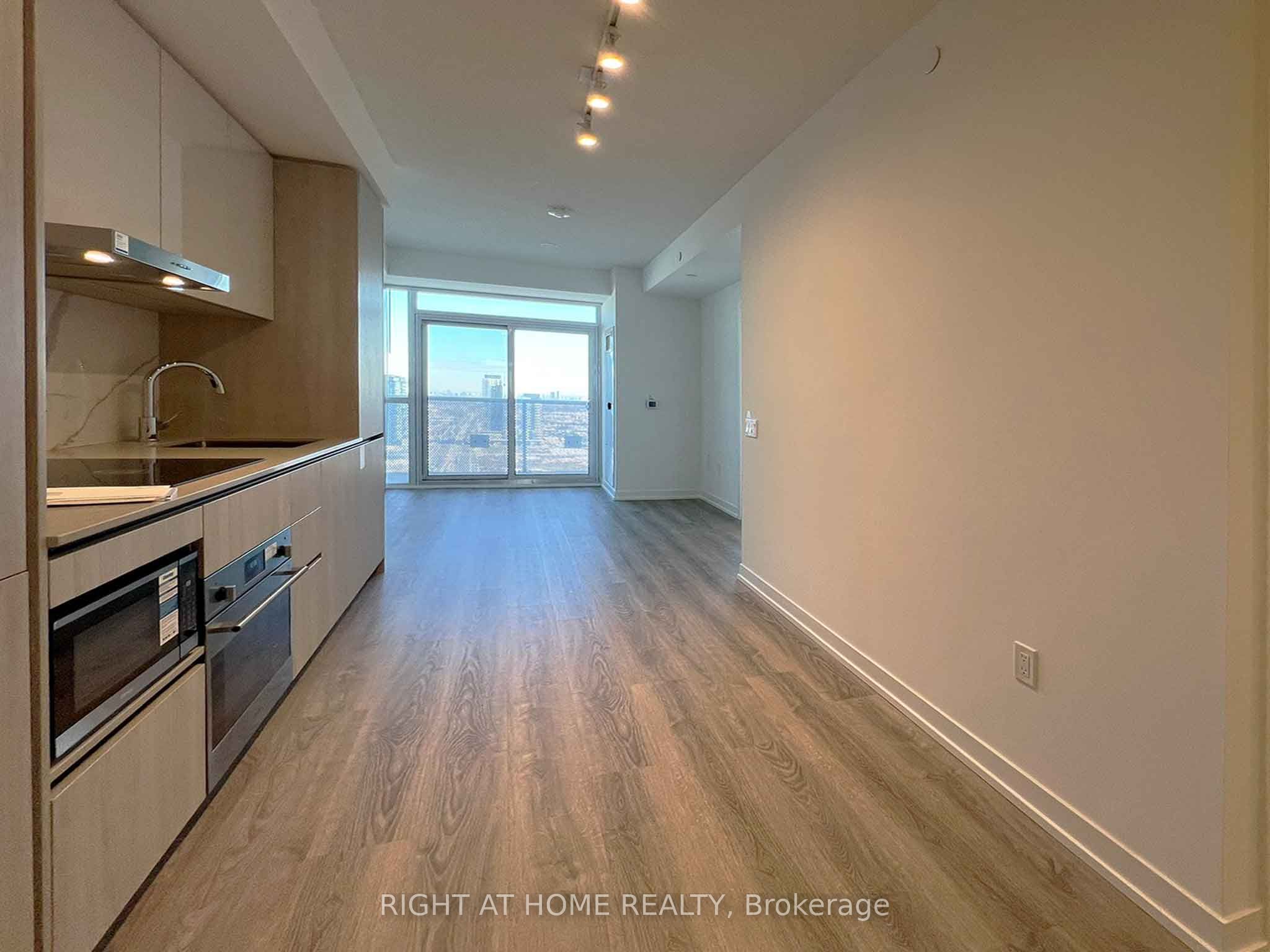 Unit 3907 - 8 Interchange Way, Vaughan 4