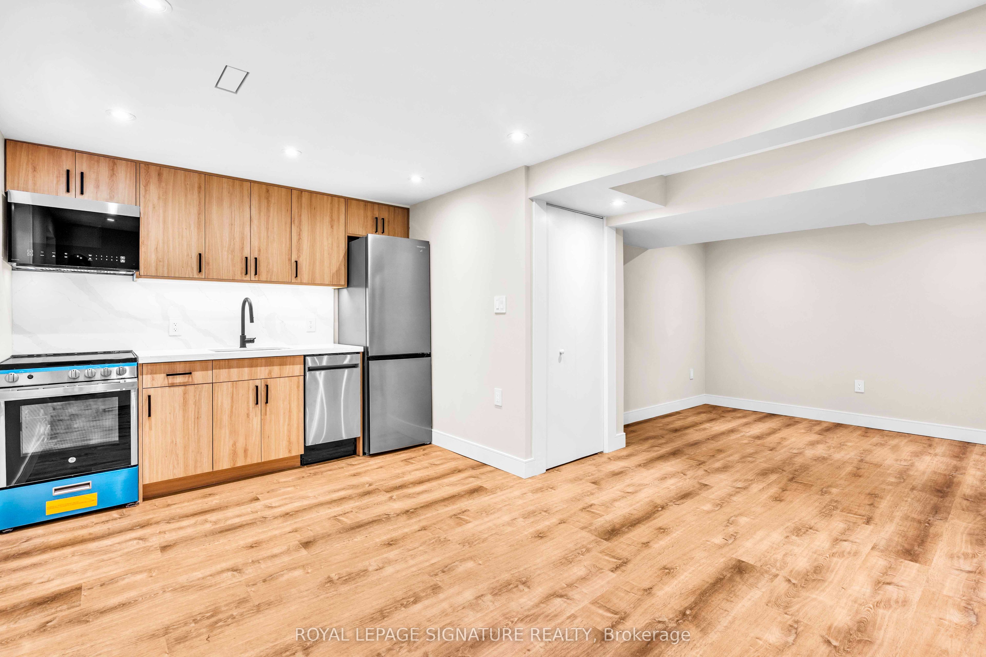 Unit Unit C - 986 Srigley Street, Newmarket 2