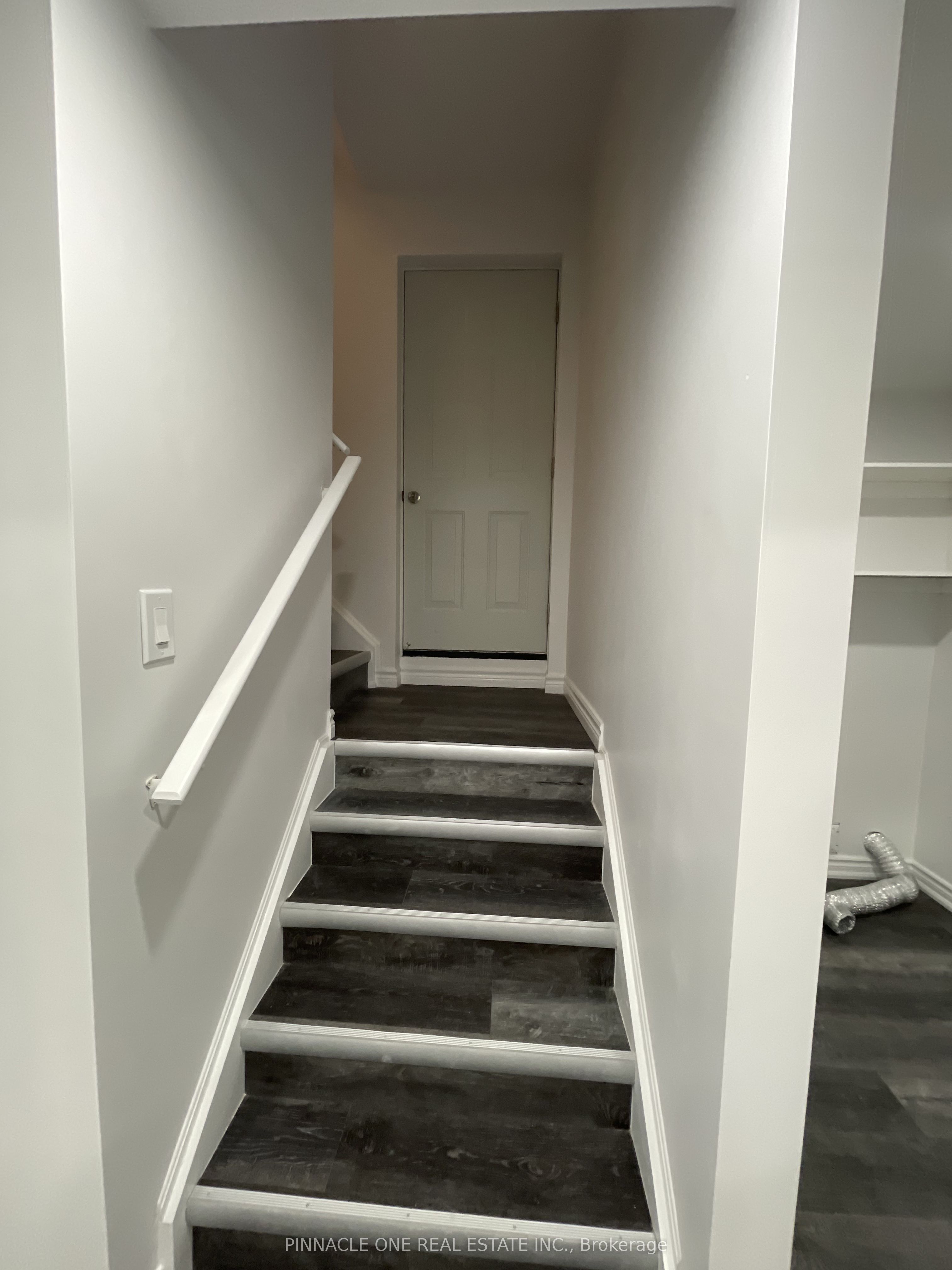 31 Berryman Lane, Markham 3