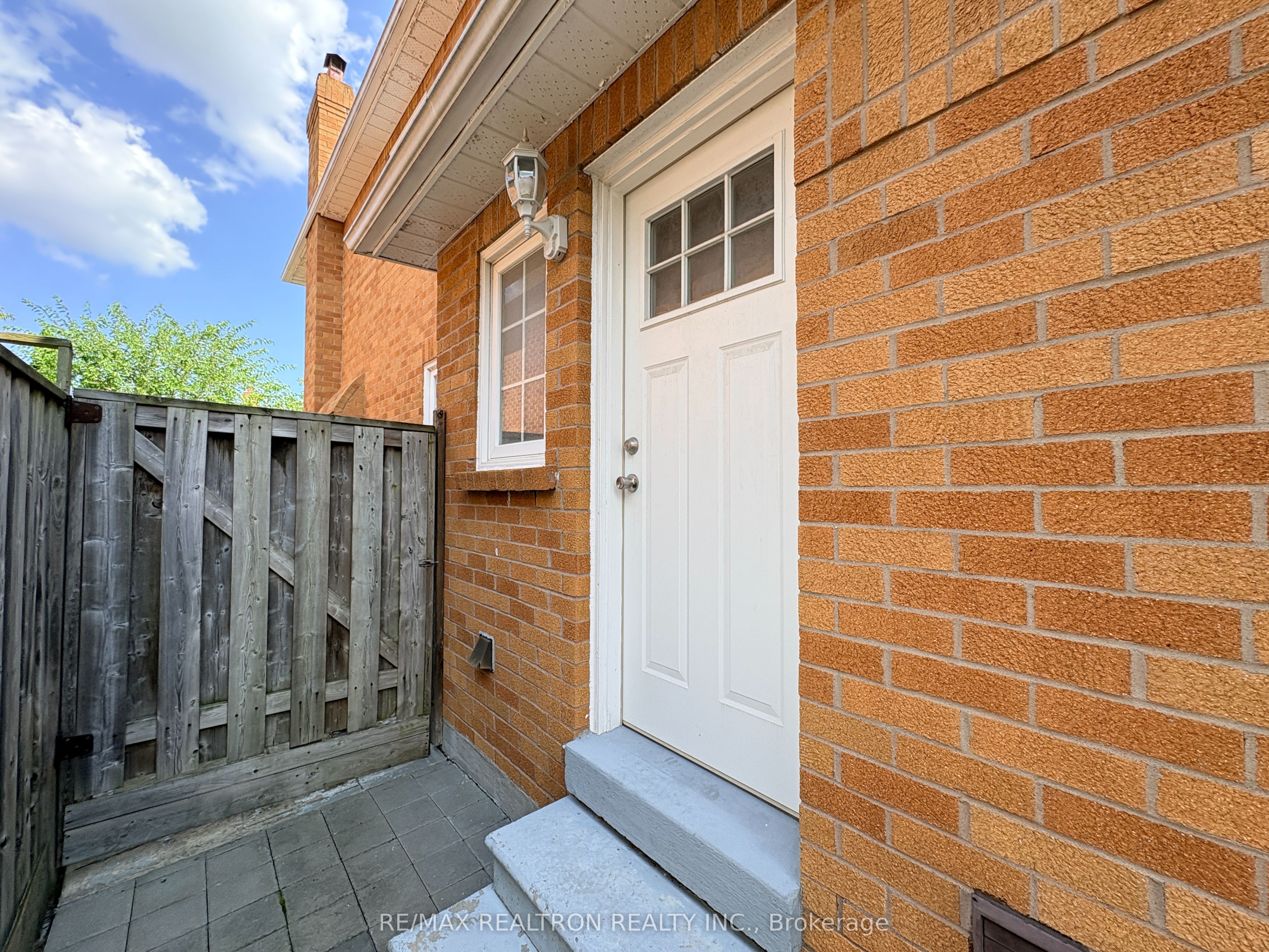 Unit BASEMENT - 53 Chalmers Road, Richmond Hill 3