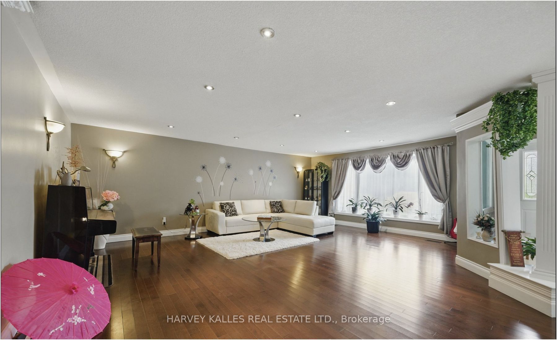 55 Denham Drive, Richmond Hill 3