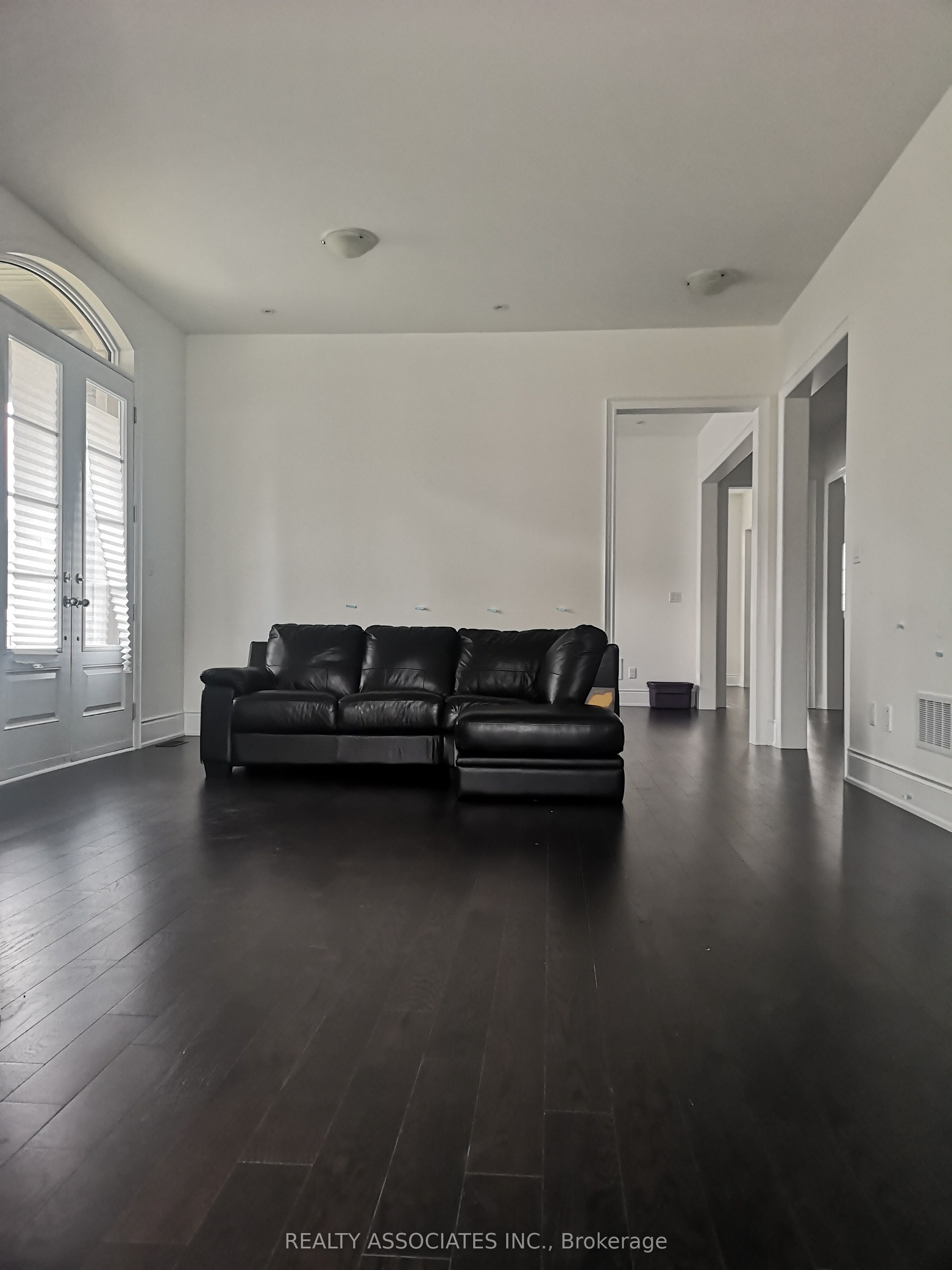 241 Stormont Trail, Vaughan 5