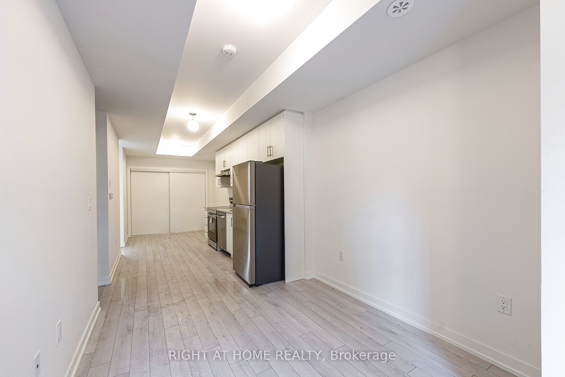 Unit 102 - 15100 Yonge Street, Aurora 5