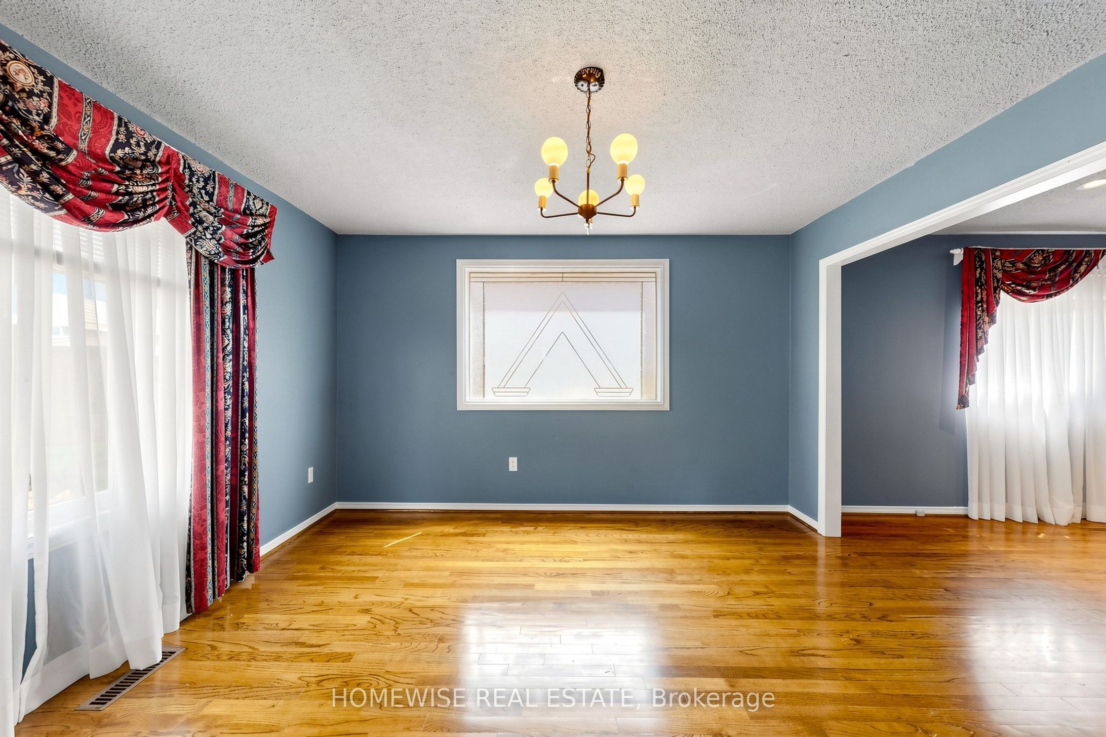 Unit Main - 11 Briarcliffe Crescent, Vaughan 2