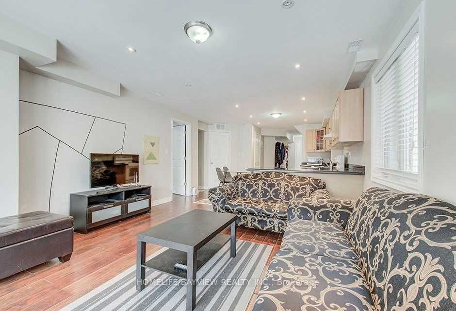 Unit Bsmnt - 67 Woodbury Crescent S, Newmarket 2