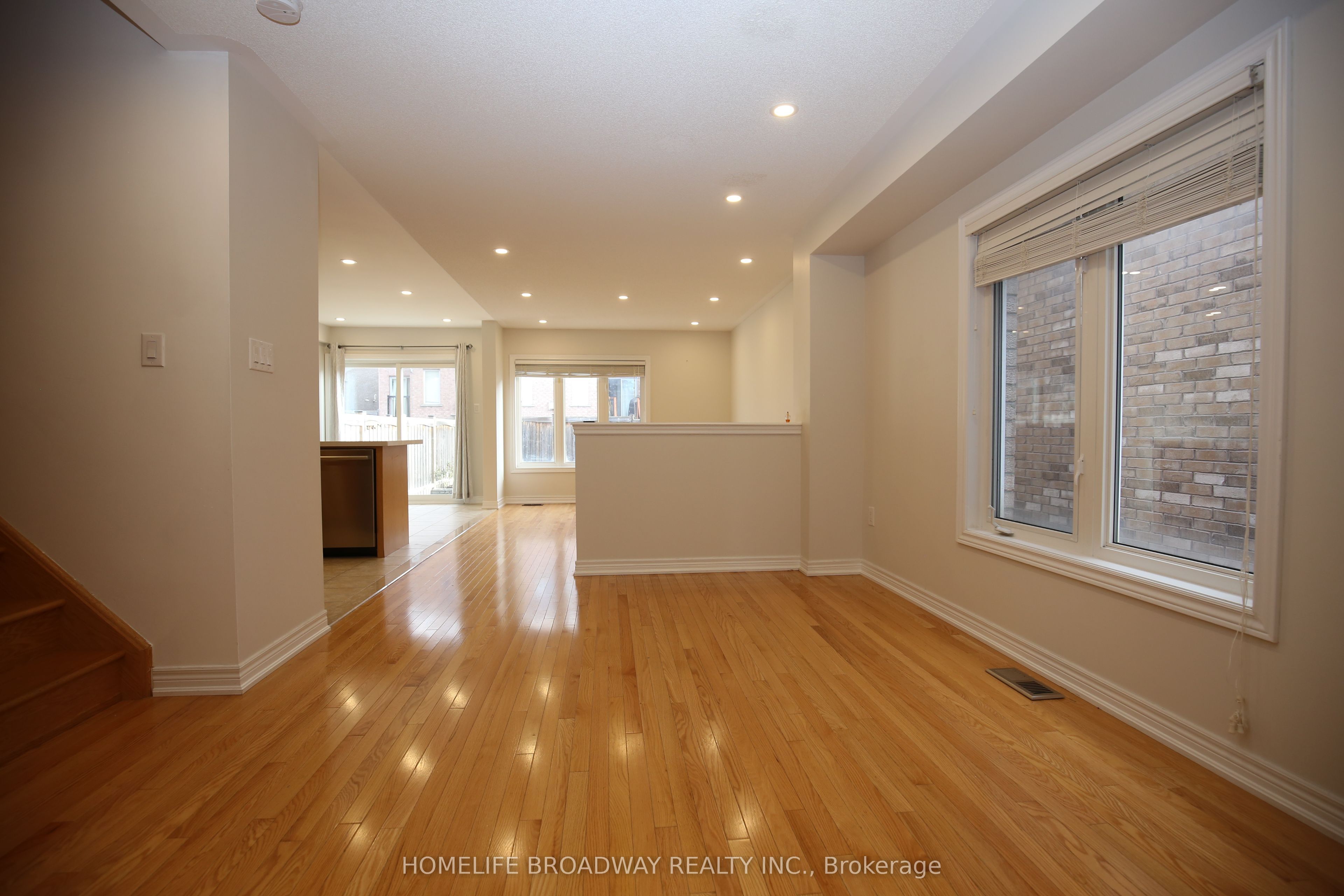 21 Barli Crescent, Vaughan 2