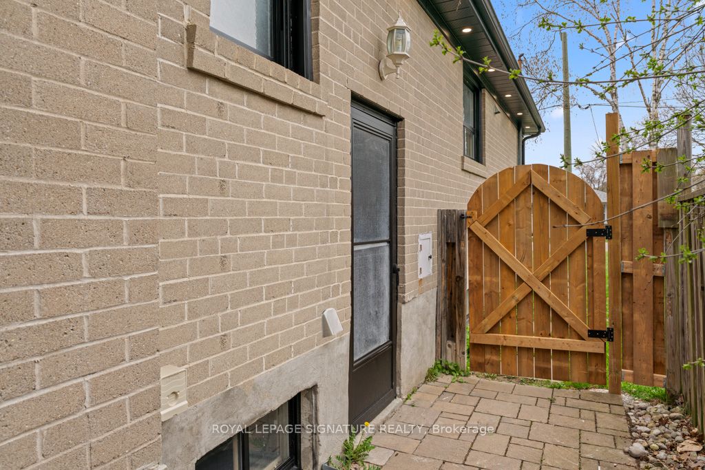 Unit Bsmt - 12 Davidson Road, Aurora 3