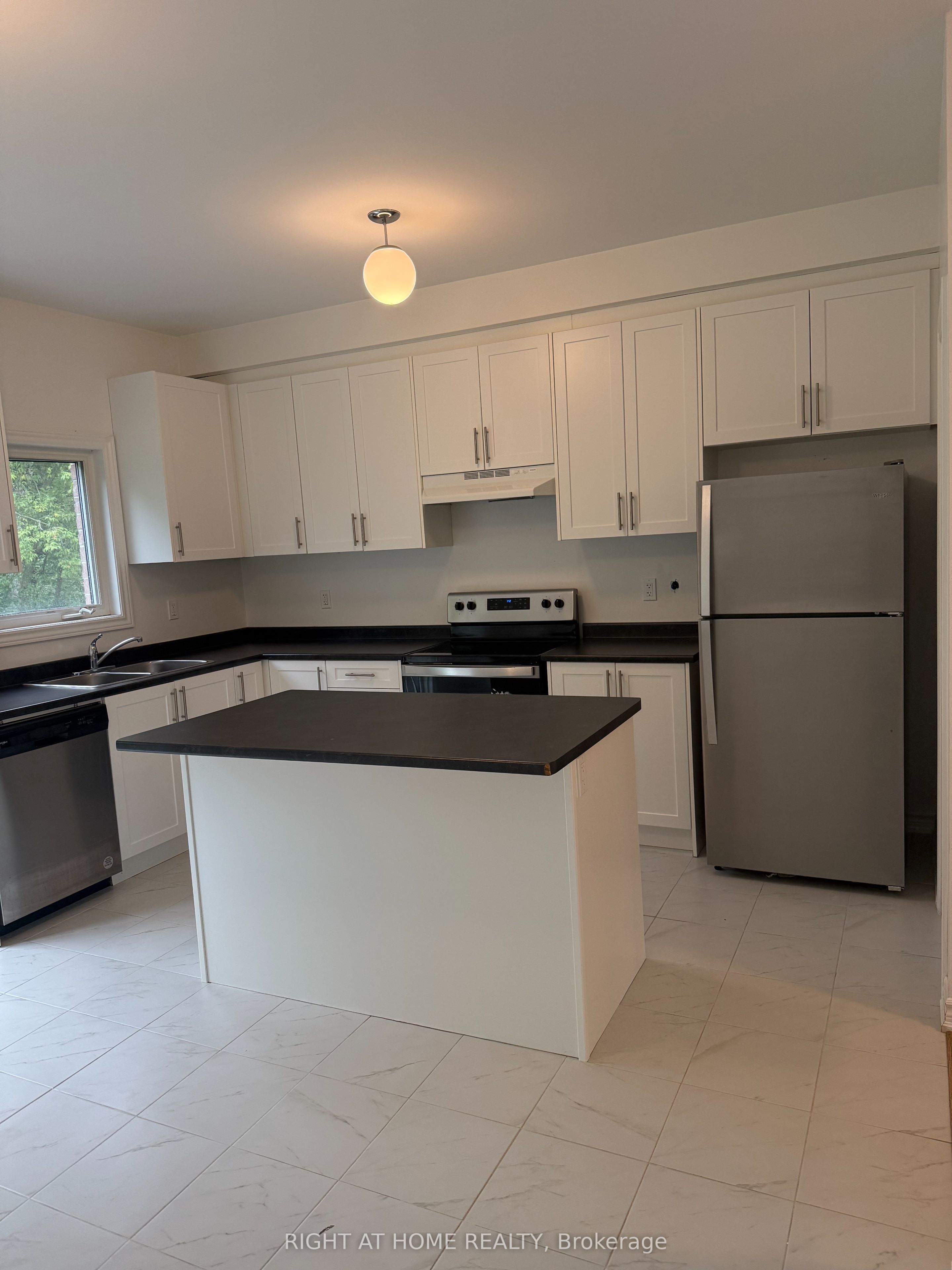 40 Milson Crescent, Essa 4