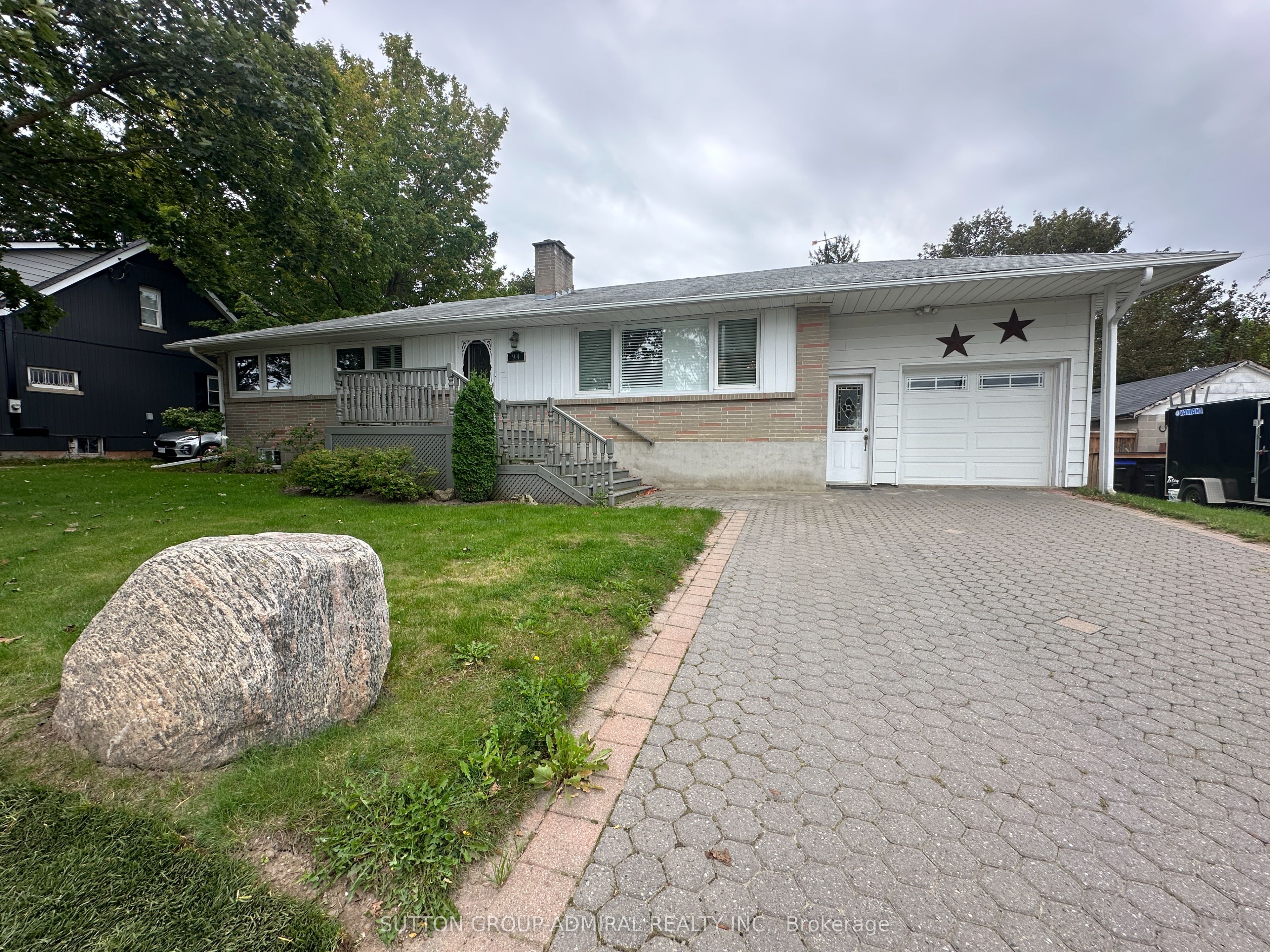 94 Queen Street S, New Tecumseth 3