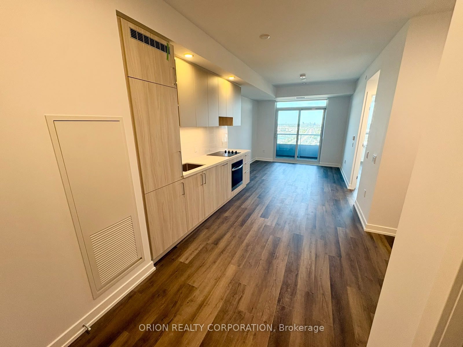 Unit 1404 - 5 Meadowdale Road, Vaughan 2