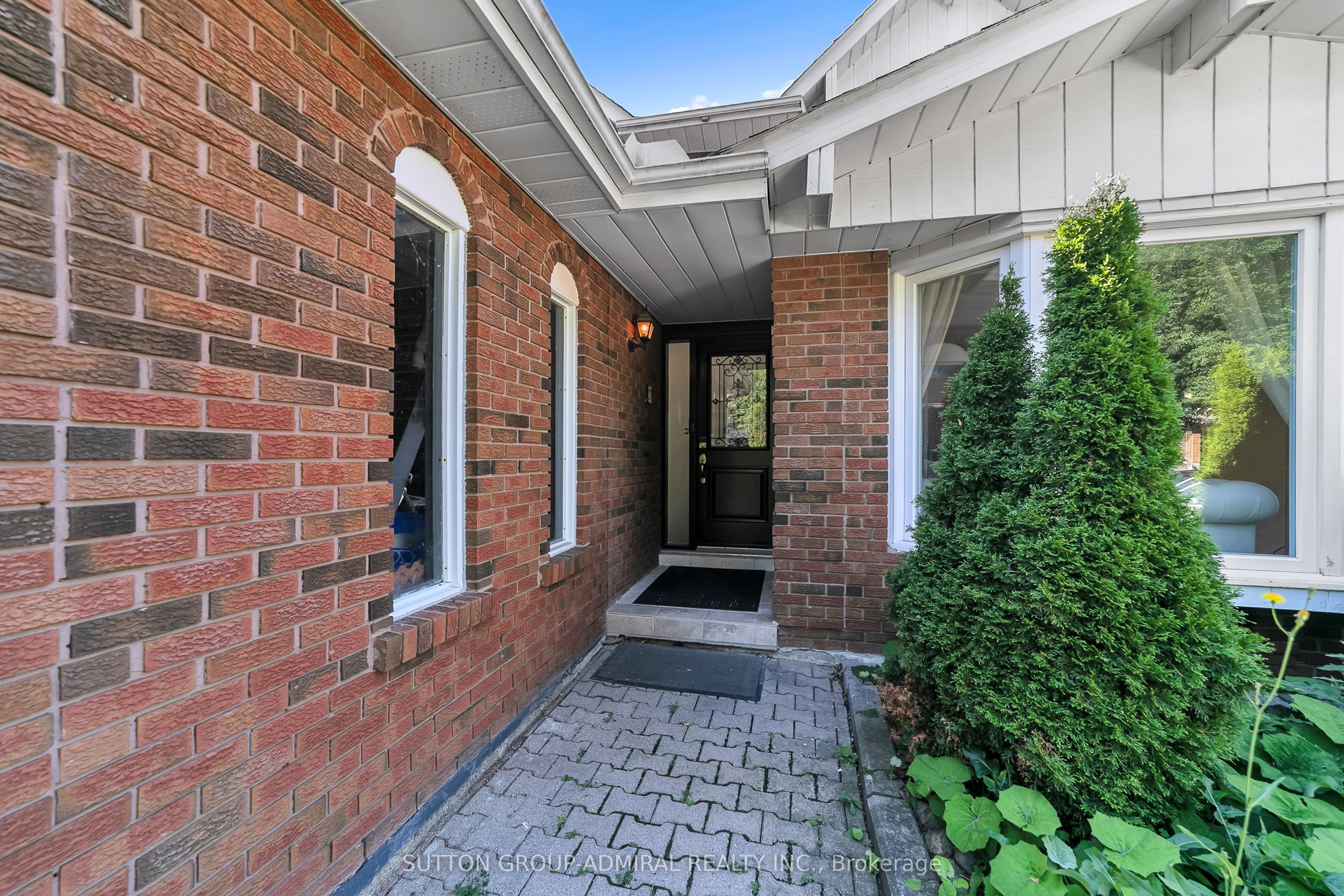 37 Gretman Crescent, Markham 3