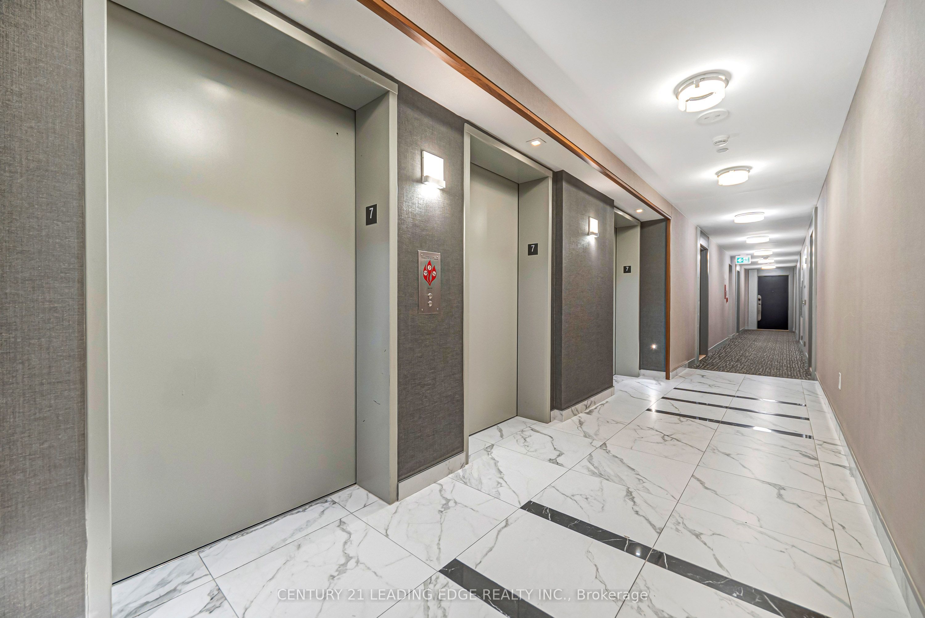 Unit 707 - 95 Oneida Crescent, Richmond Hill 3