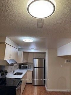 Unit Lower - 9 Coldstream Crescent, Richmond Hill 3