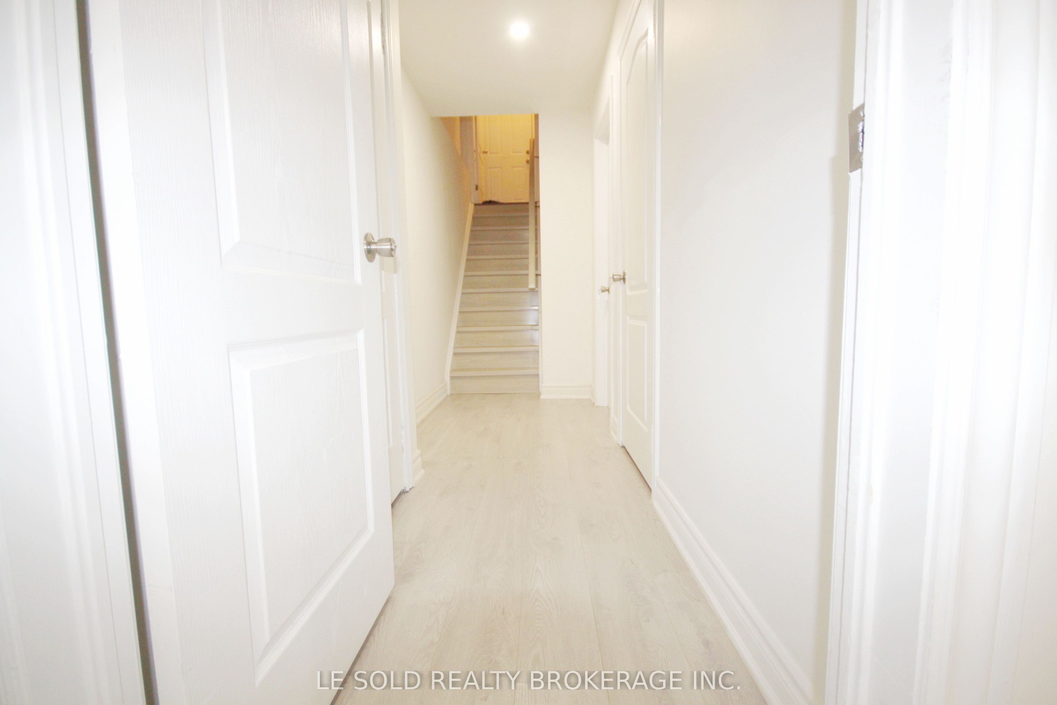Unit Bsmt - 7 Pear Blossom Way, East Gwillimbury 2