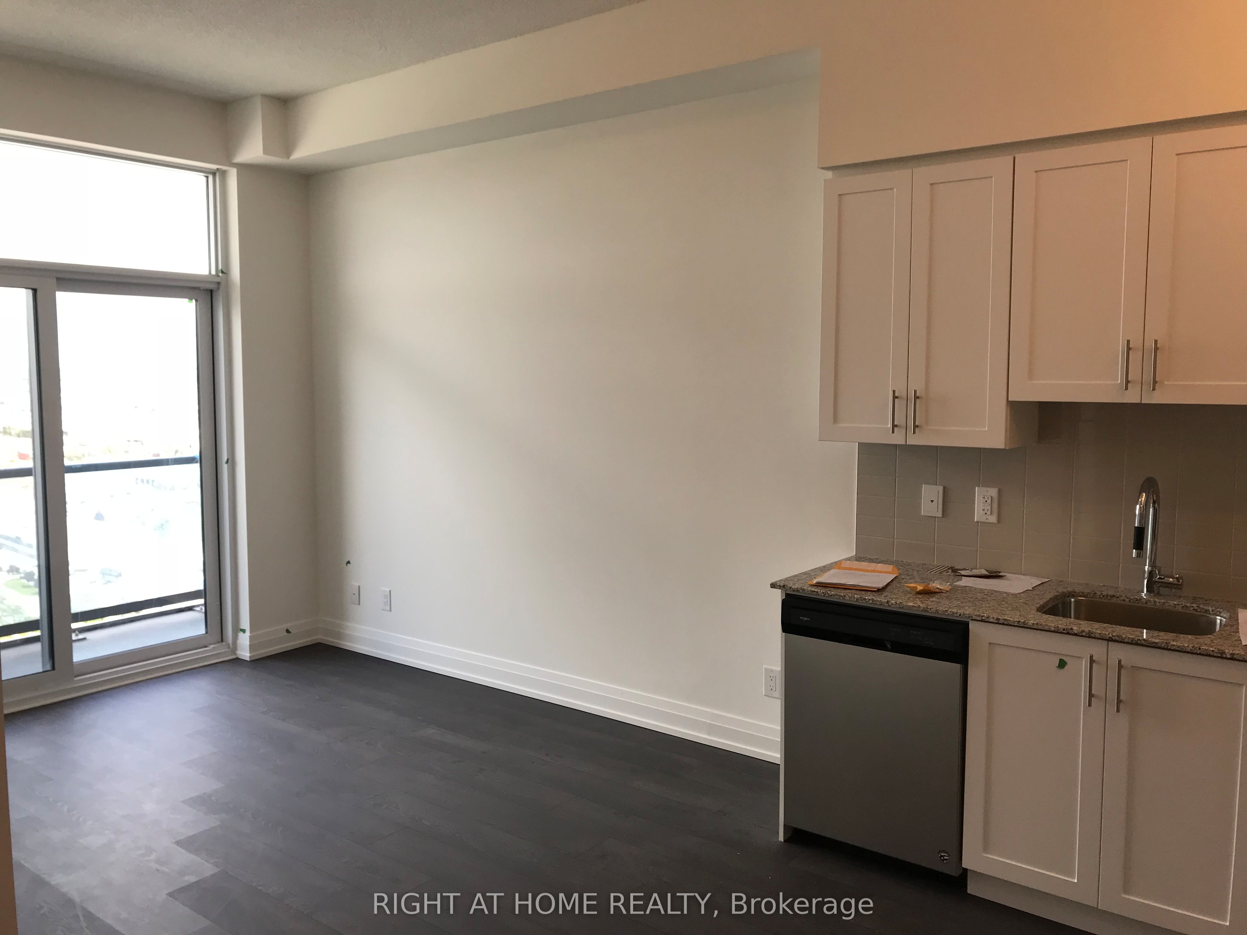 Unit 2909 - 3700 Highway 7, Vaughan 2