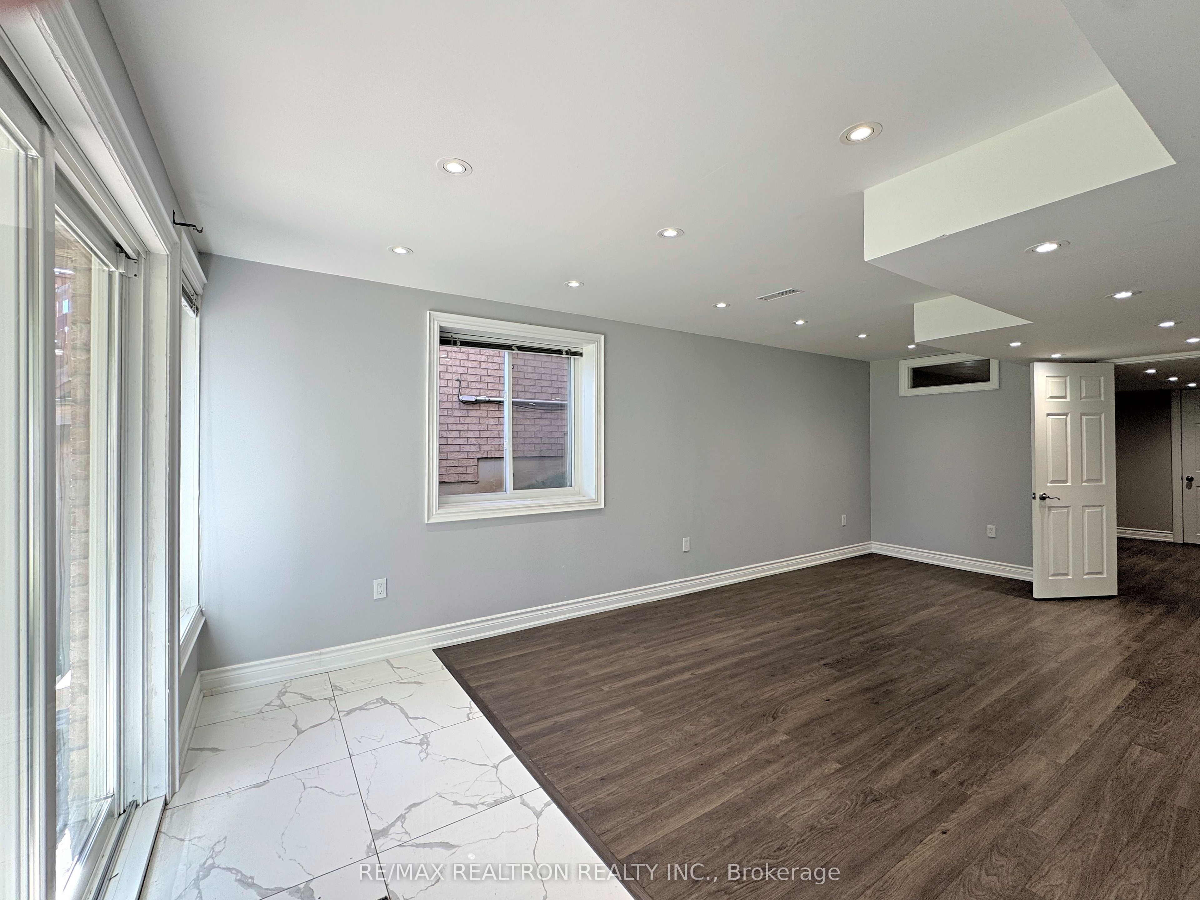 Unit Bsmt - 219 Bilbrough Street, Aurora 5