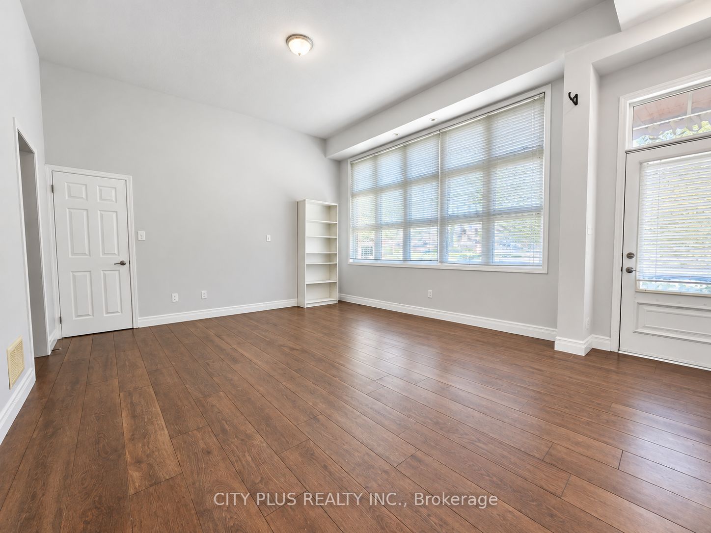 Unit 2 - 2703 Bur Oak Avenue, Markham 3
