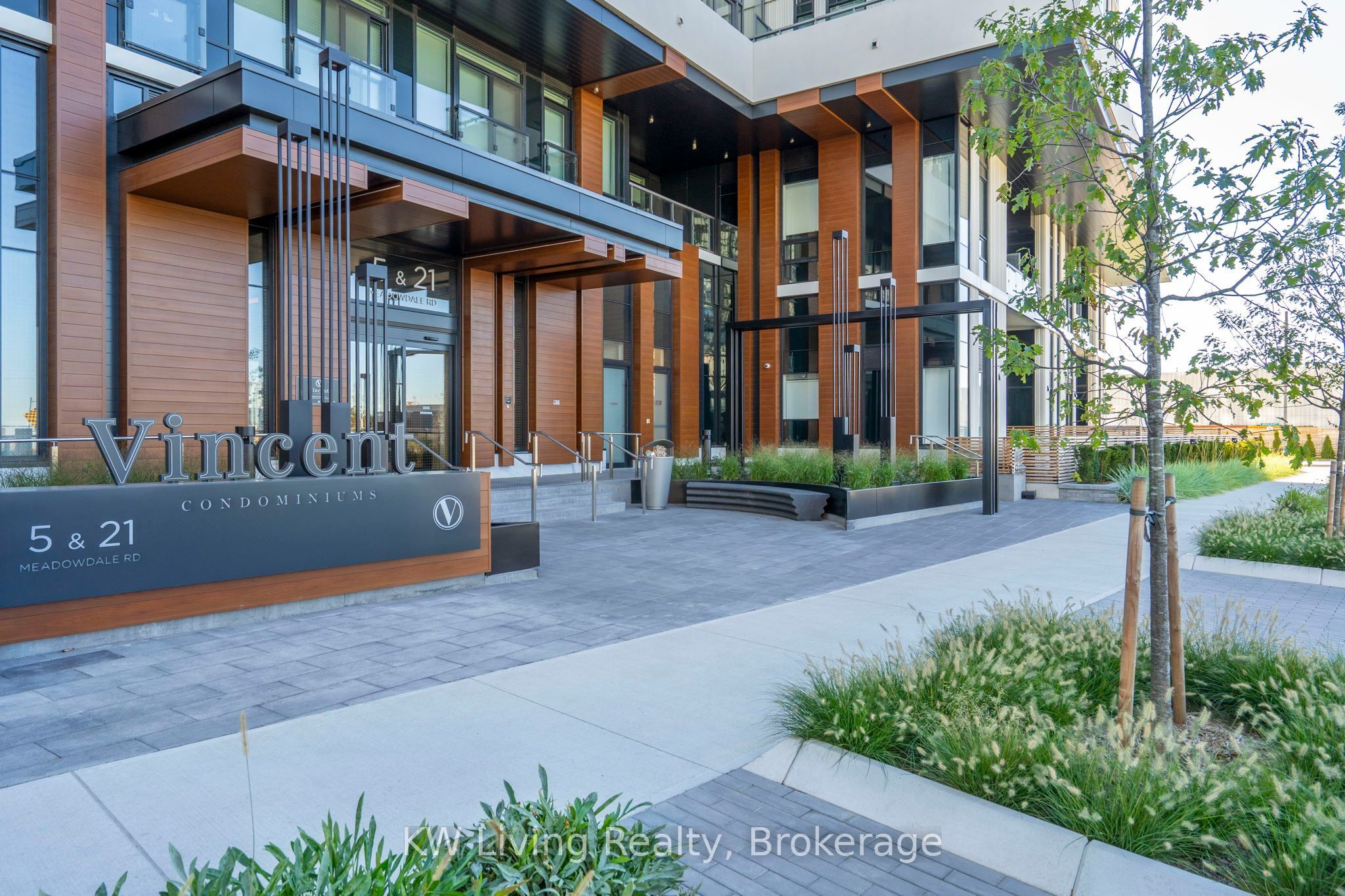 Unit 1304 - 5 Meadowdale Road, Vaughan 5