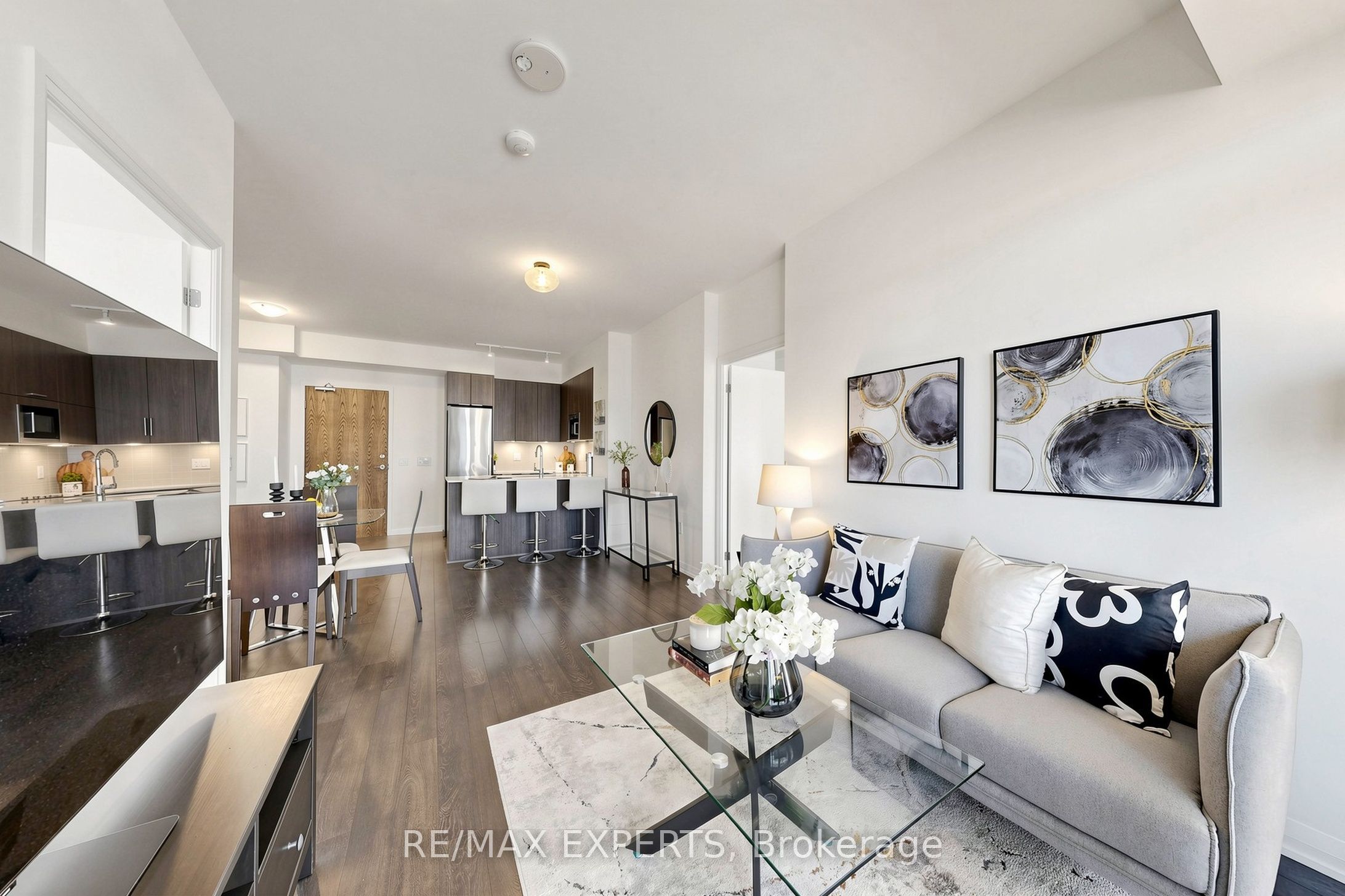 Unit 302 - 99 Eagle Rock Way, Vaughan 5
