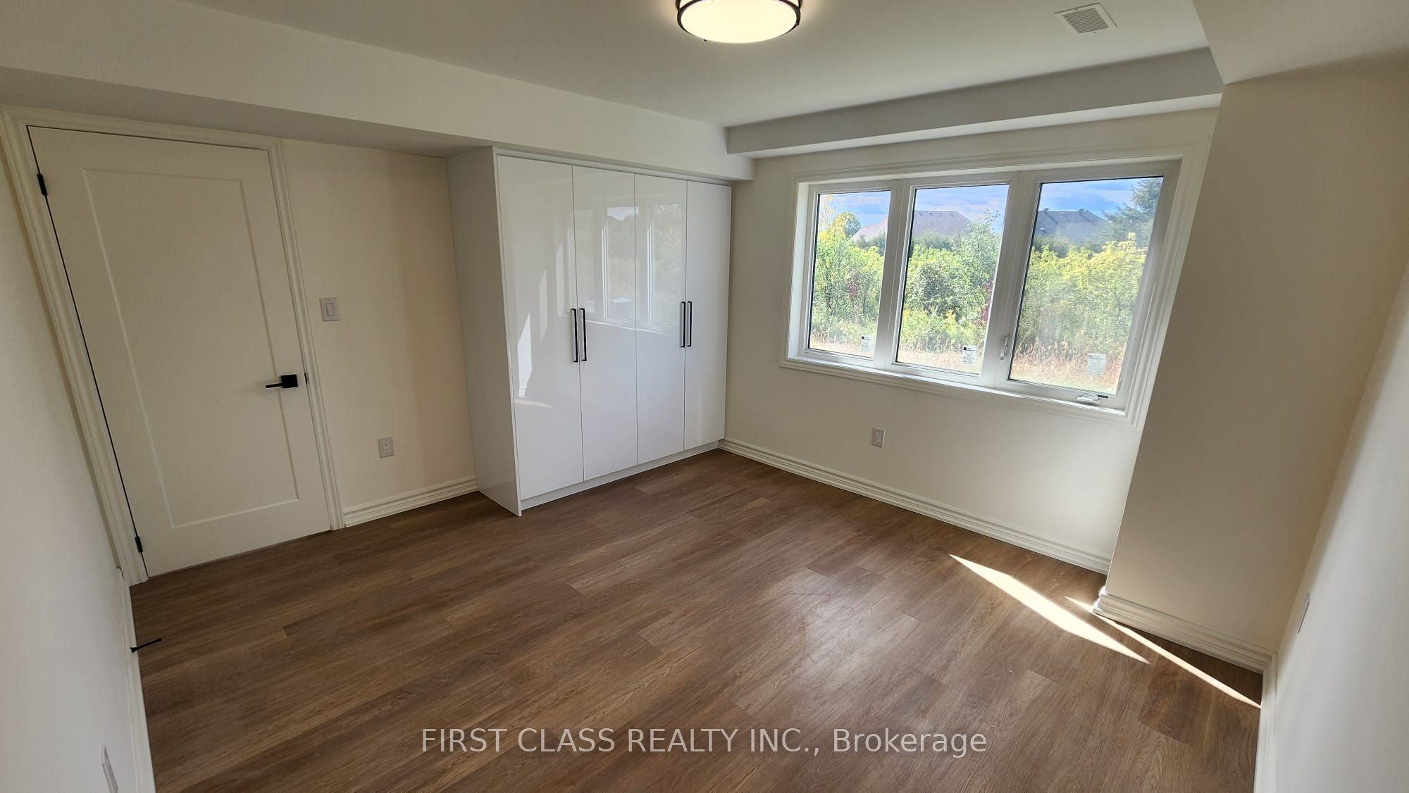 Unit Basement - 3 Percheron Court, Markham 3