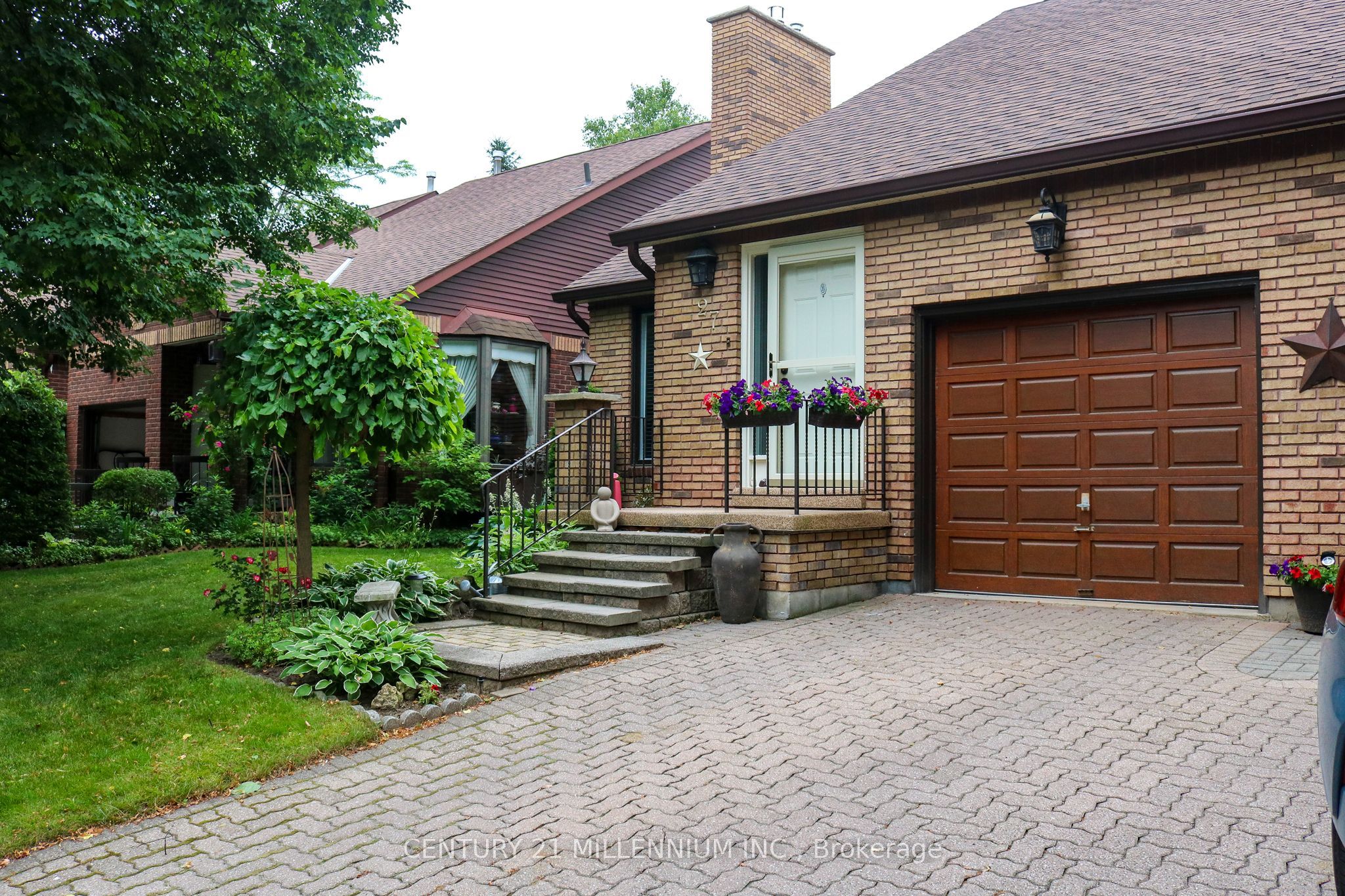 27 Green Briar Rd, New Tecumseth, Ontario L9R1R6 For Sale HouseSigma