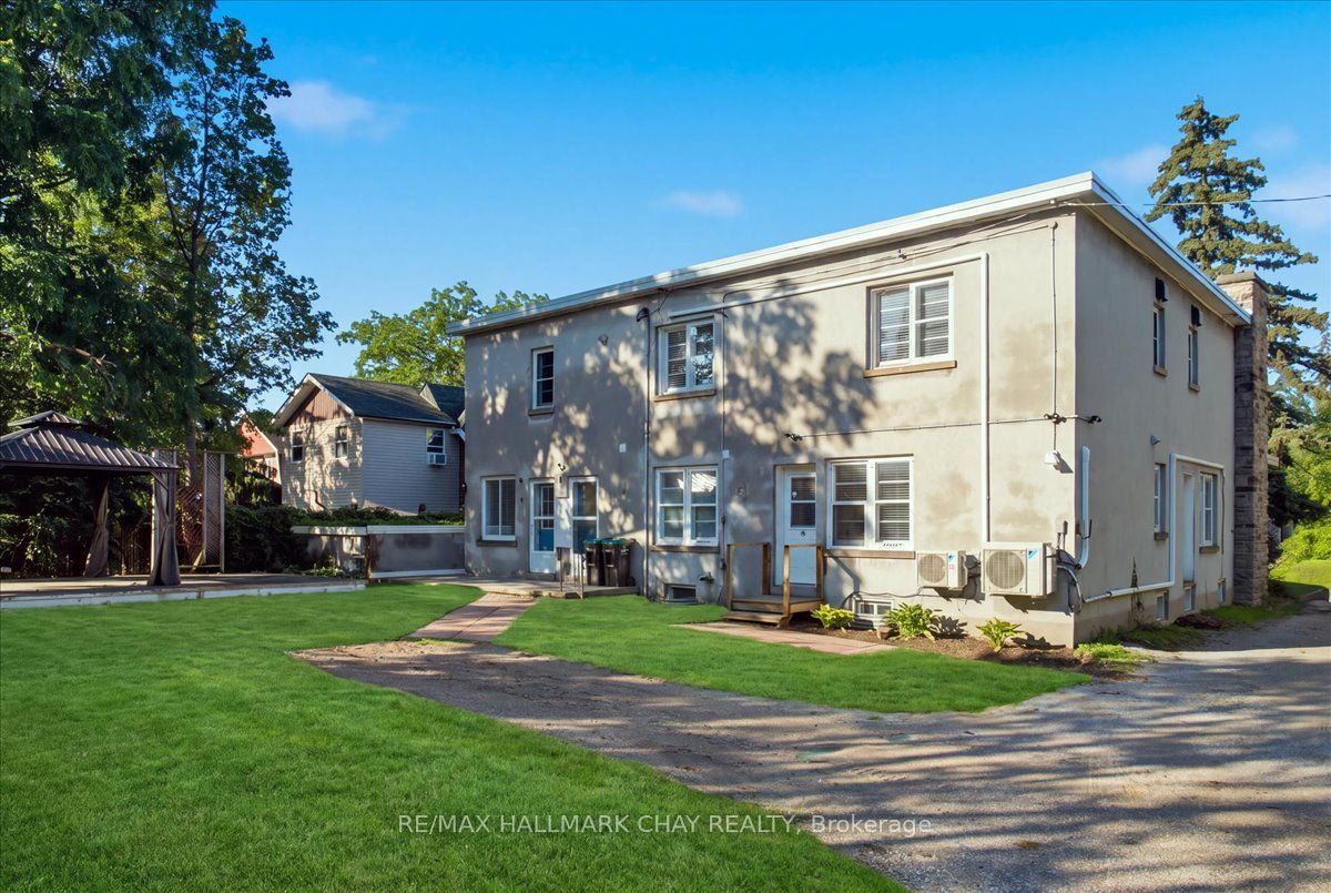 Unit 1 - 15 Parkside Drive, Barrie 3