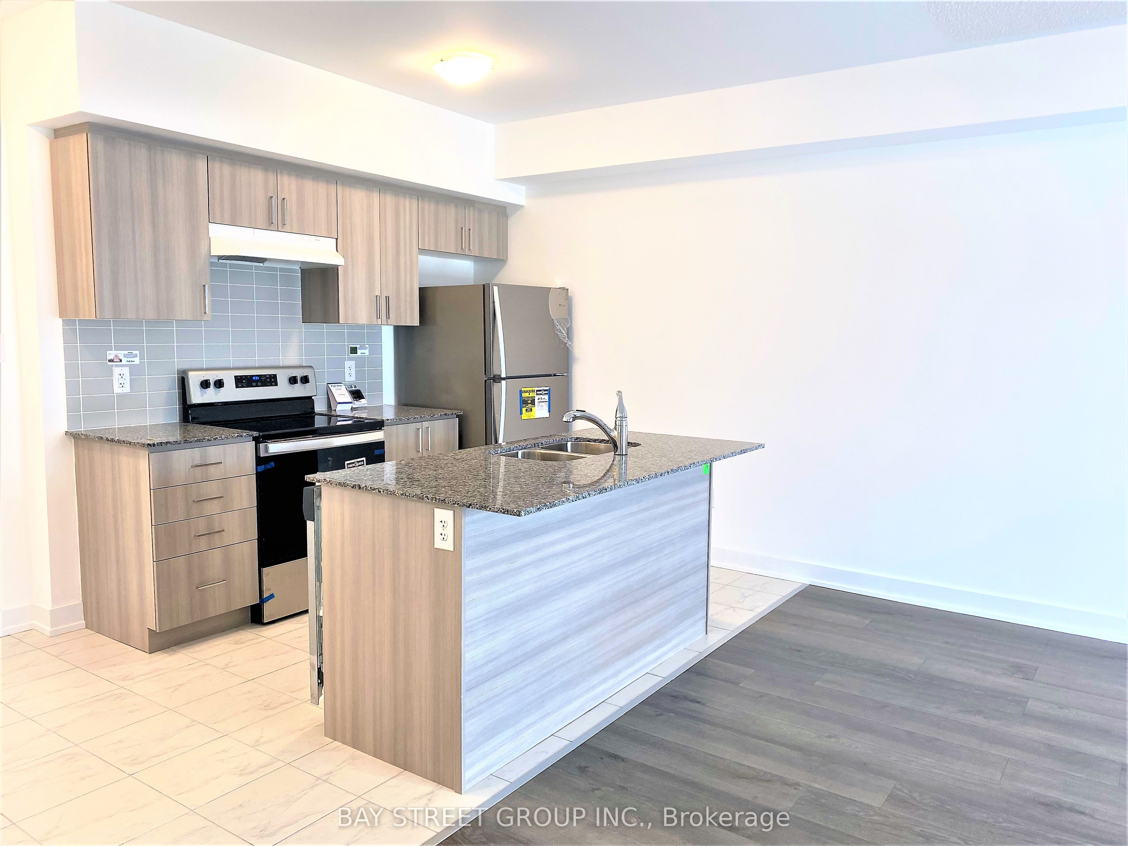 Unit 414 - 4 Spice Way, Barrie 4