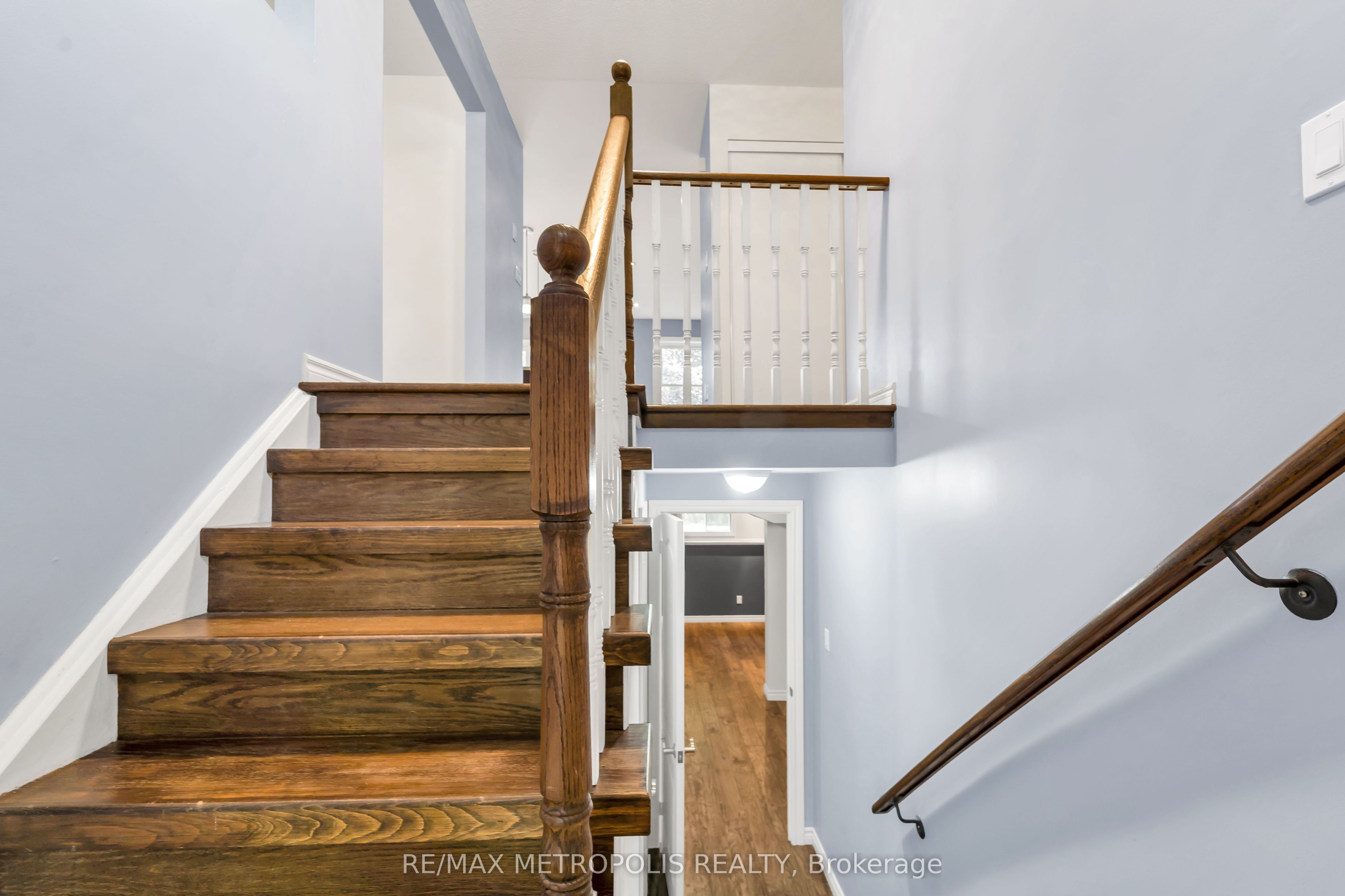 24 Acorn Crescent, Wasaga Beach 2