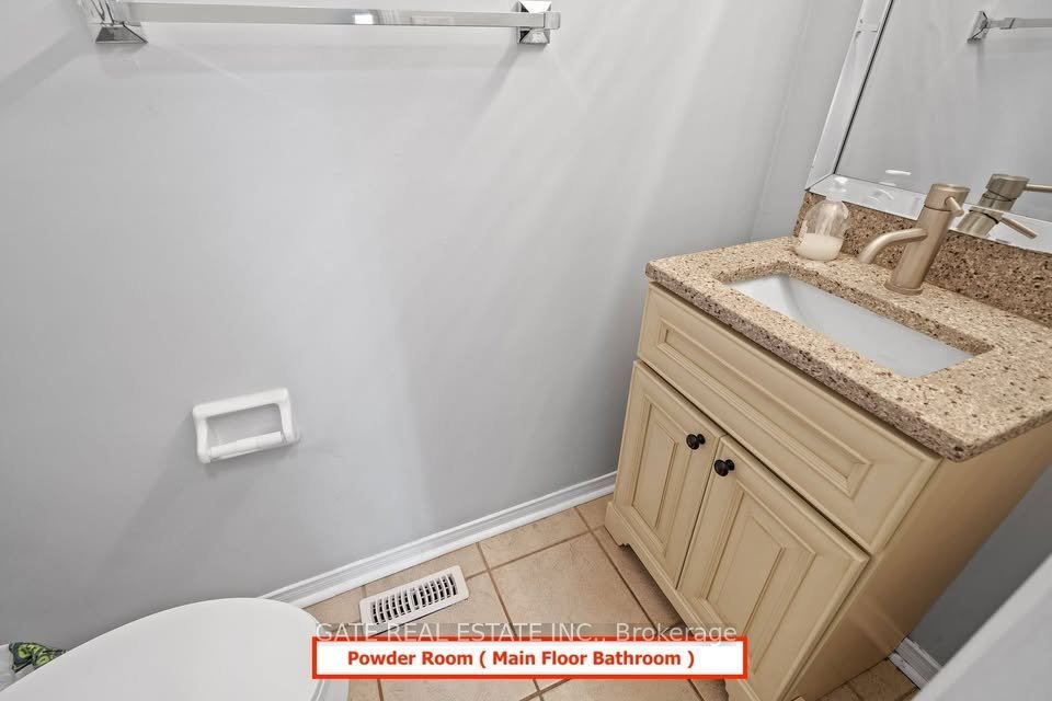 Unit Main & 2nd floor - 50 Stunden Lane, Barrie 4