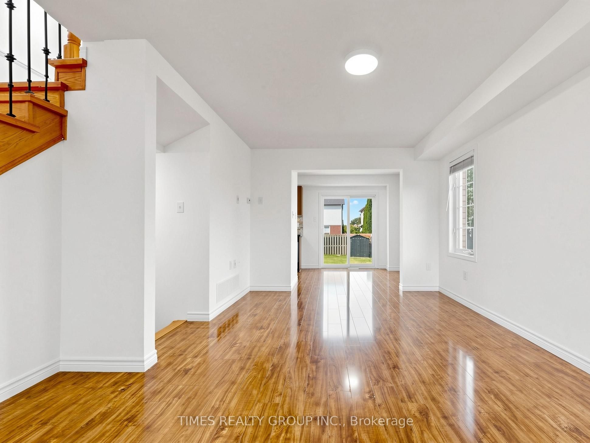 46 Ridwell Street, Barrie 4