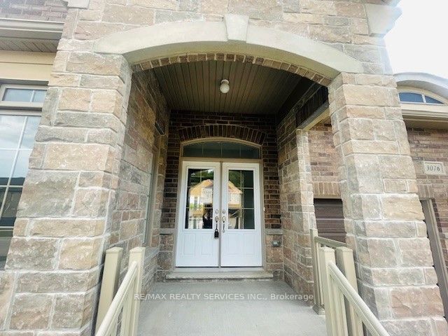 3076 Orion Boulevard, Orillia 5