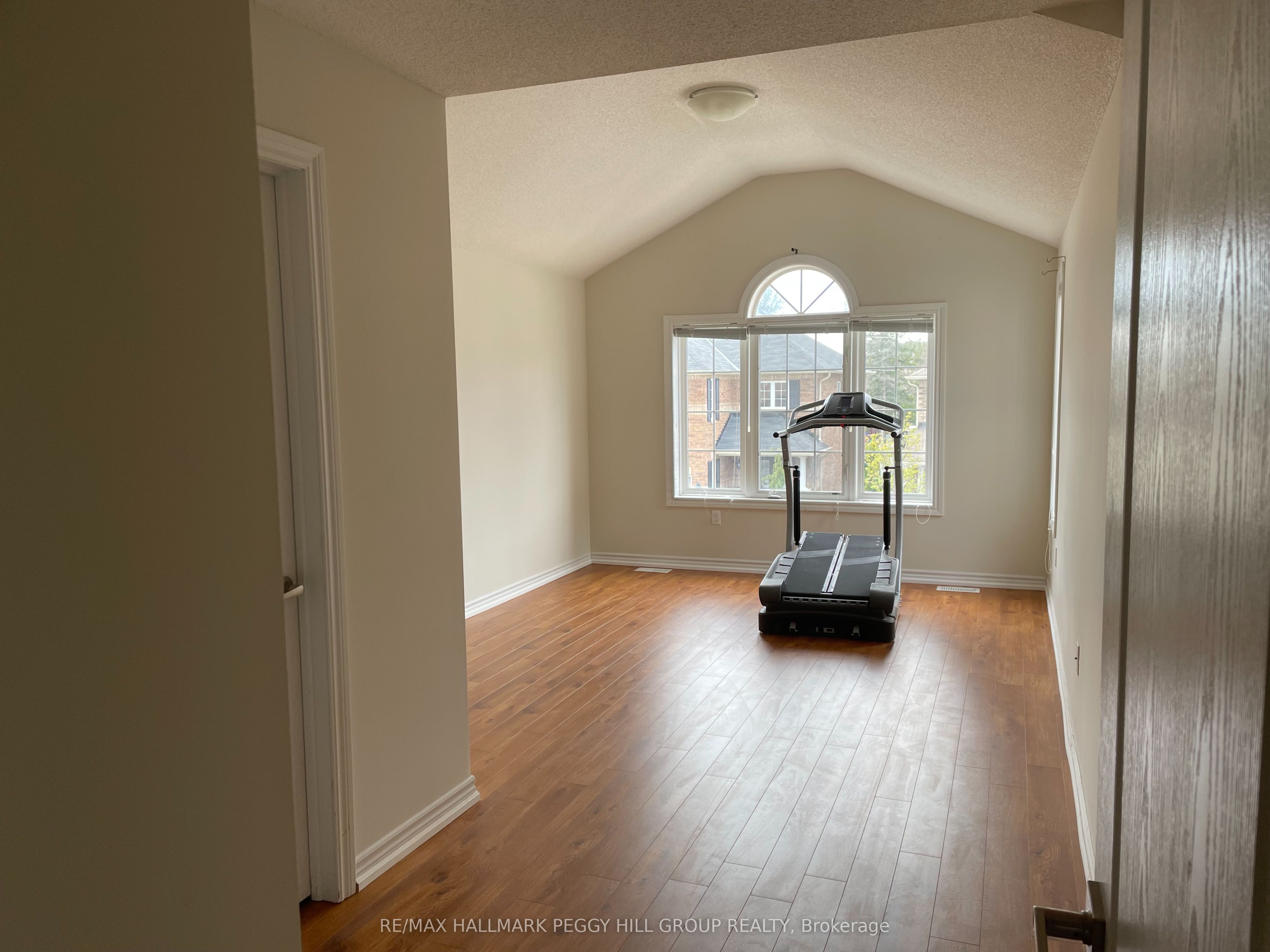 20 Crew Court, Barrie 4