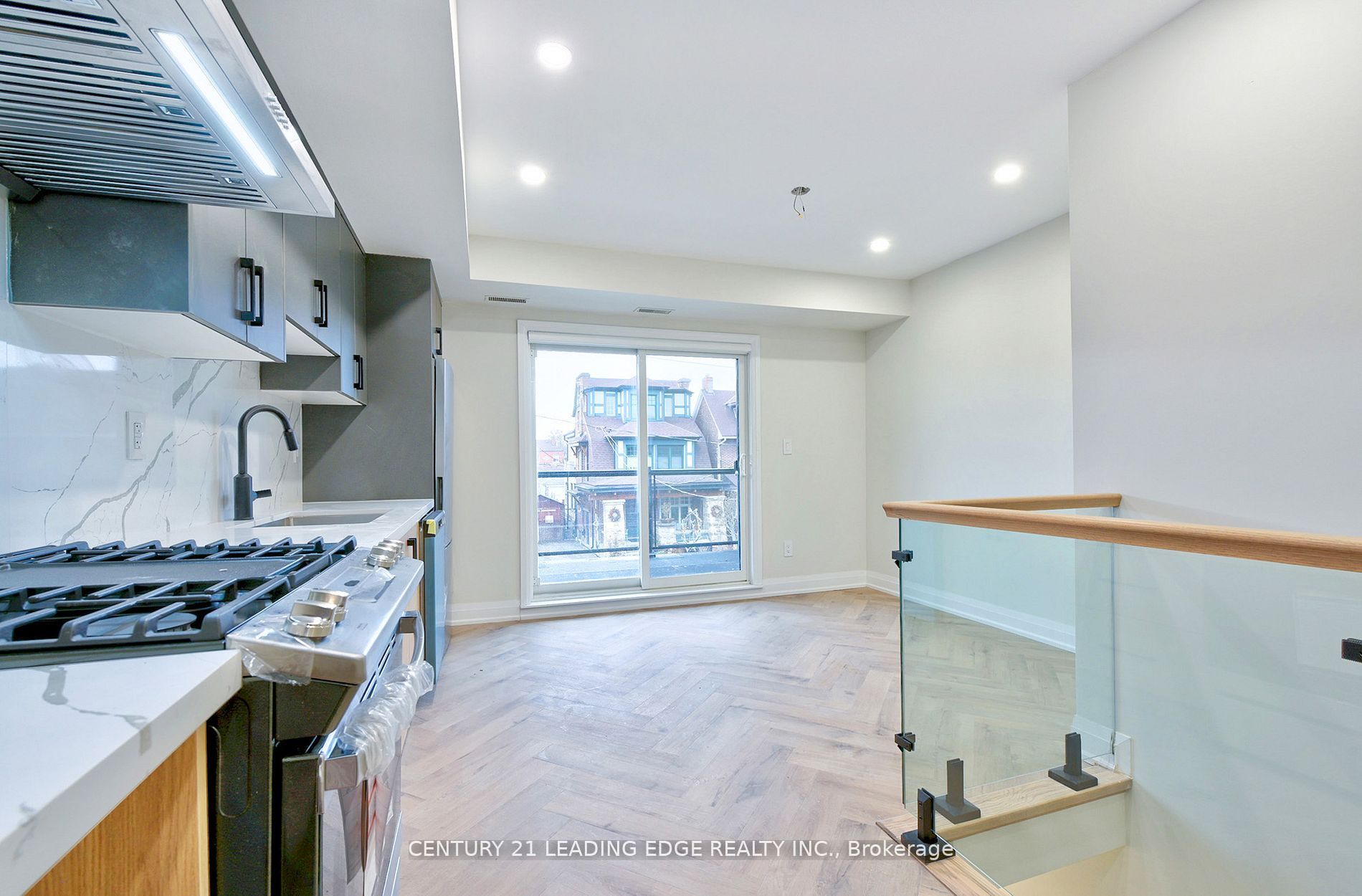Unit Unit 2 - 53 Boon Avenue, Toronto 5