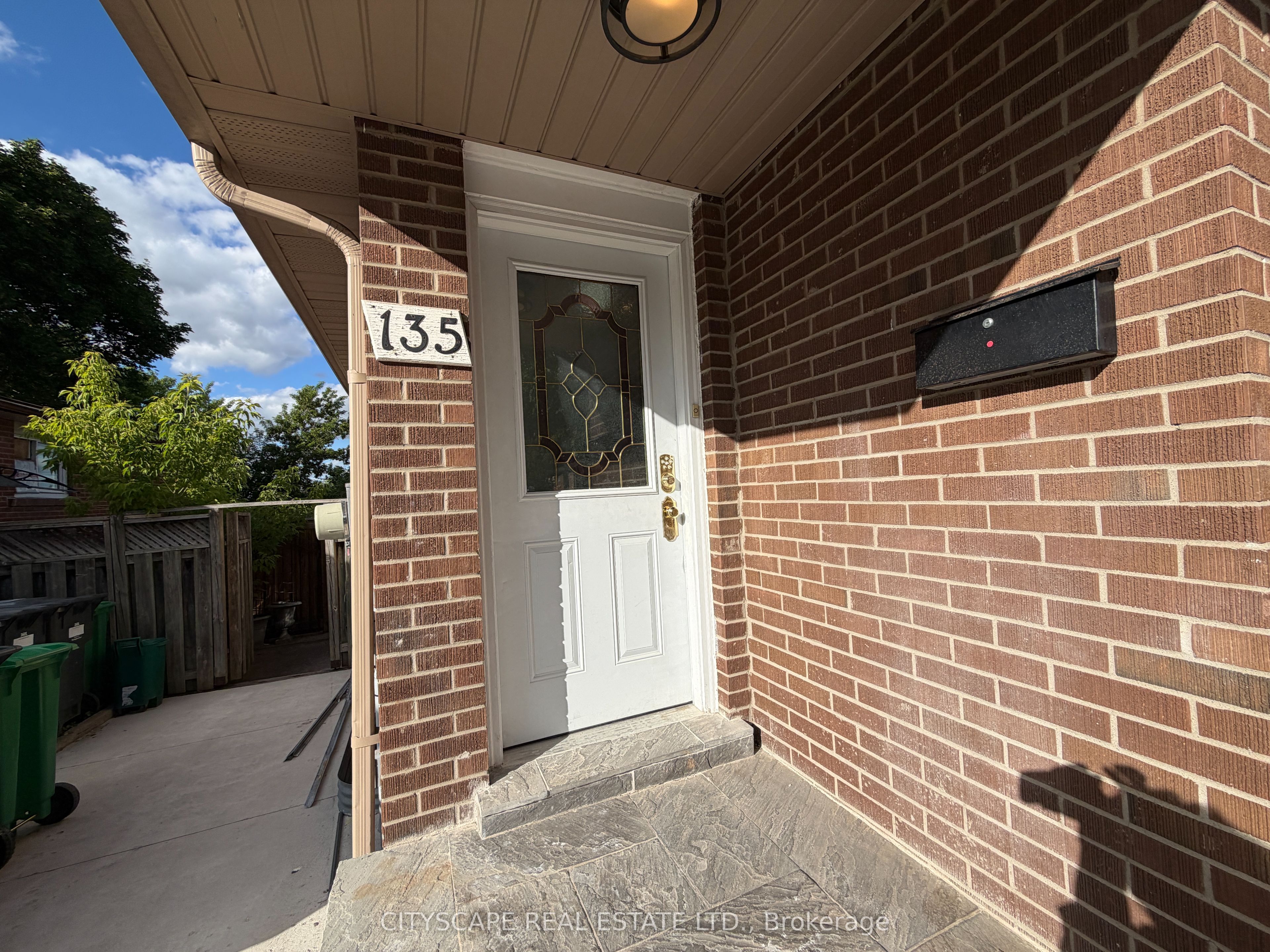Unit Upper - 135 Bonham Boulevard, Mississauga 4